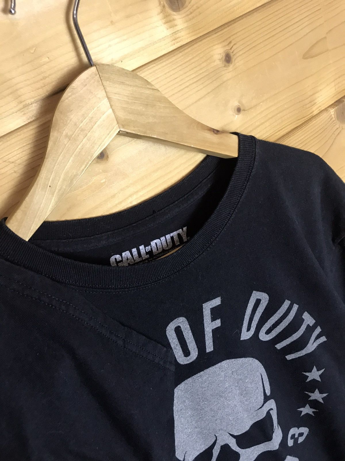 The Game Call of Duty est 2003 big logo t-shirt Size US M / EU 48-50 / 2 - 4 Thumbnail