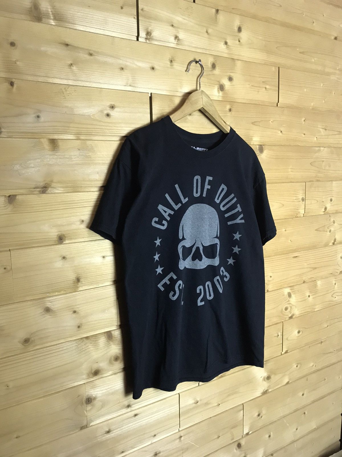 The Game Call of Duty est 2003 big logo t-shirt Size US M / EU 48-50 / 2 - 2 Thumbnail