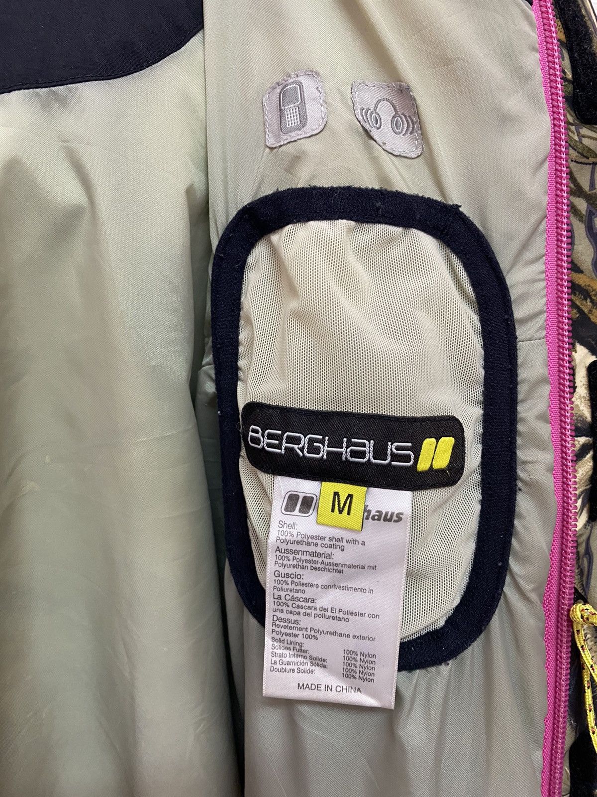 Griffin 🔥GRIFFIN X BERGHAUS RARE WATERPROOF TECHNICAL JACKET Size US M / EU 48-50 / 2 - 11 Thumbnail