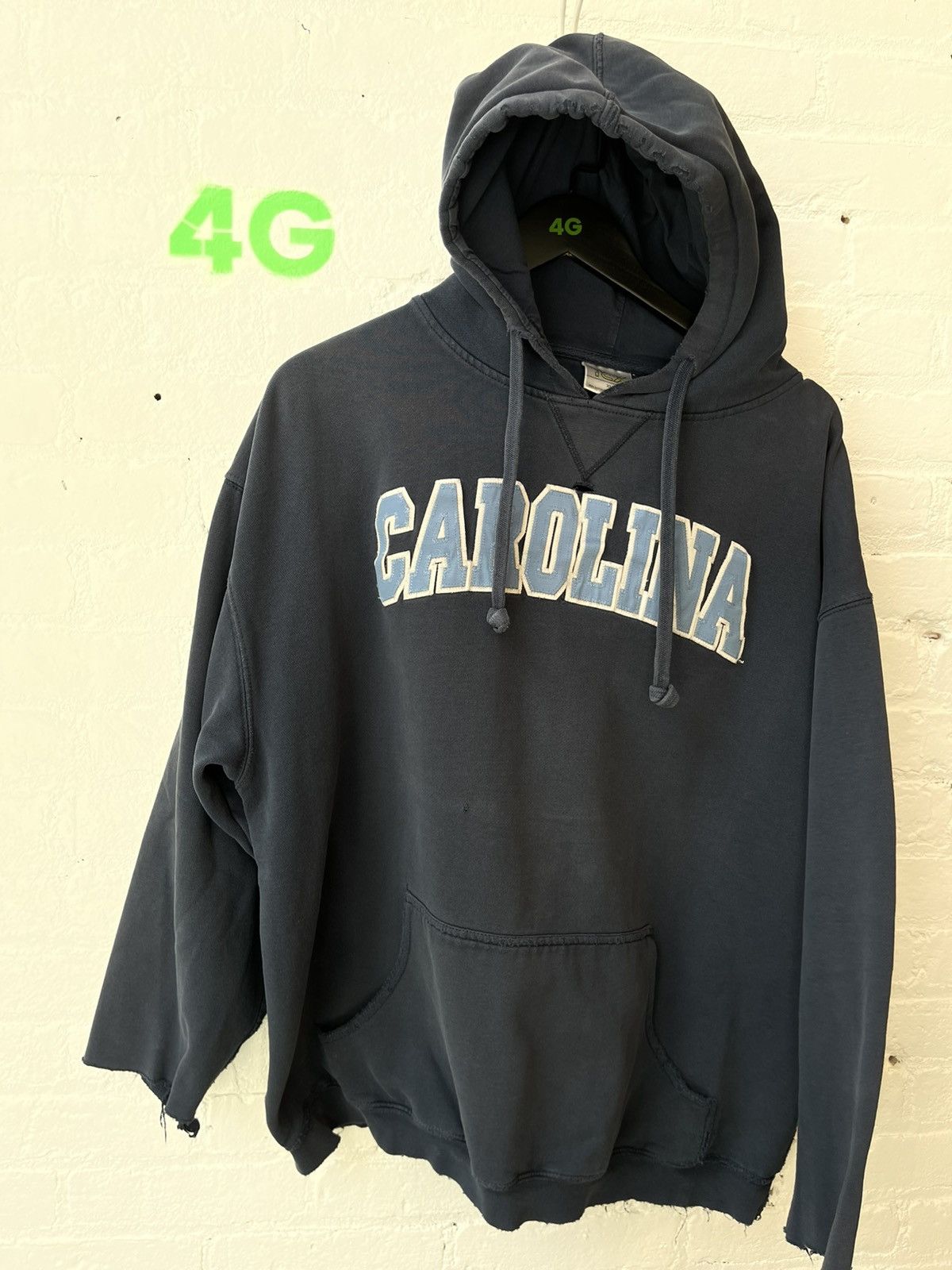 Vintage Vintage THRASHED HOODIE COLLEGE CAROLINA Size US L / EU 52-54 / 3 - 2 Thumbnail