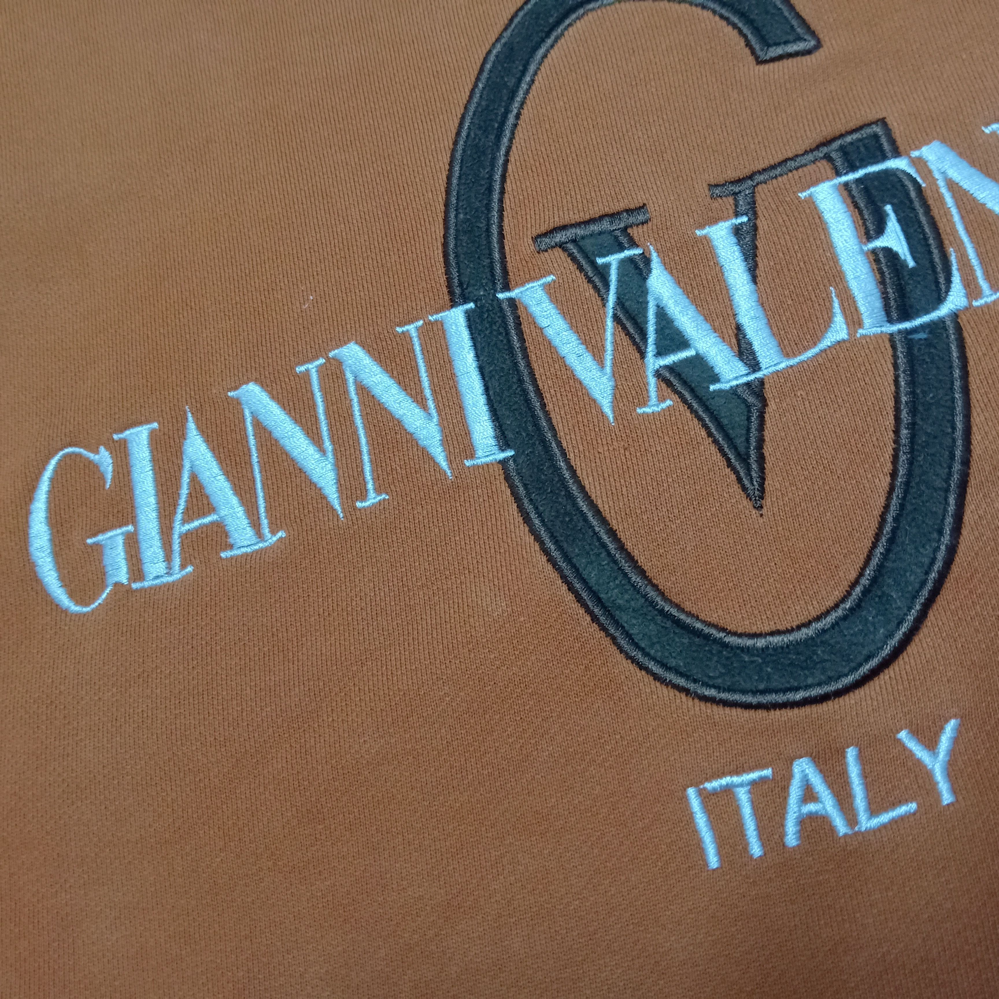 Gianni Valentino 💥LAST CALL💥 Gianni Valentino Embroidered Big Logo Size US M / EU 48-50 / 2 - 3 Thumbnail