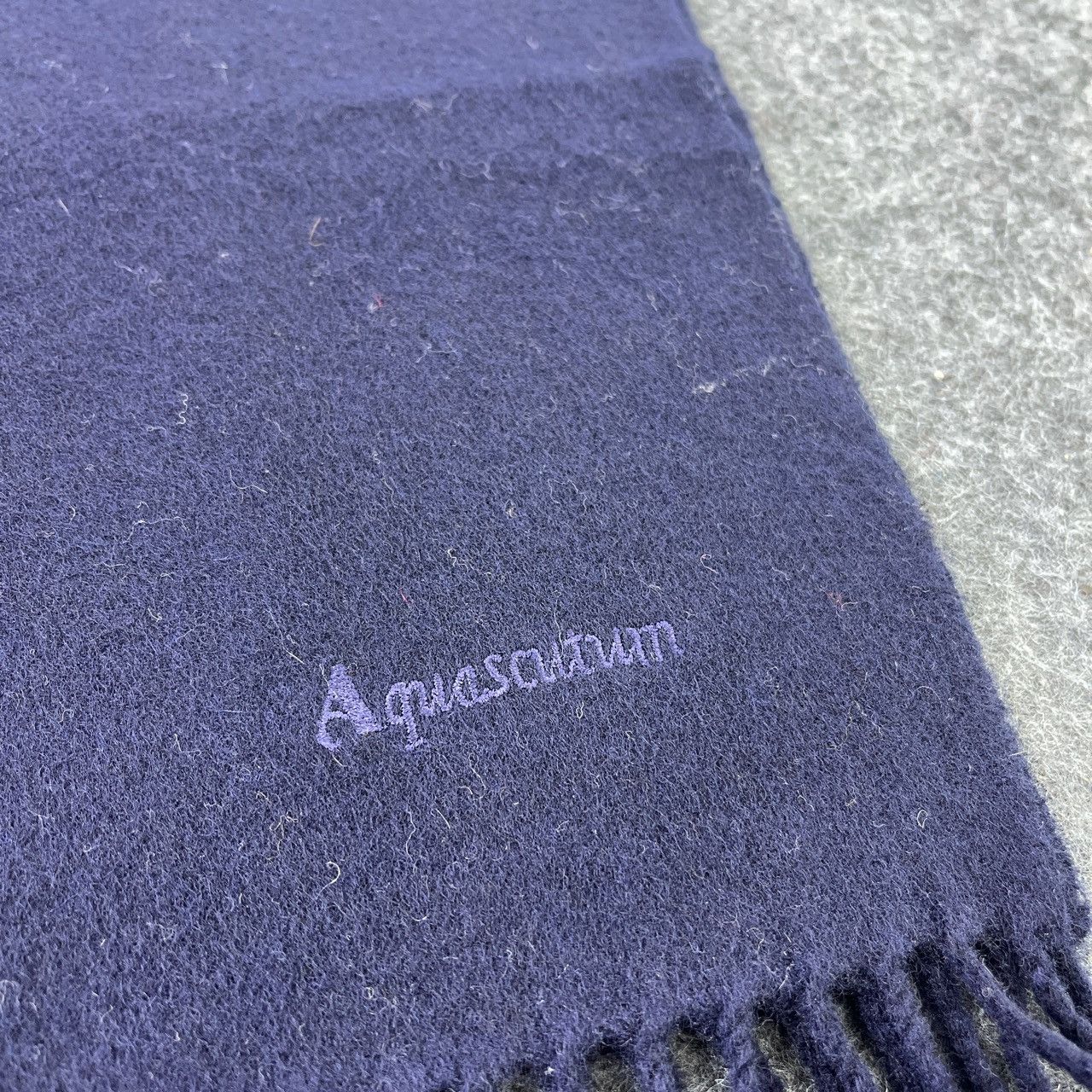 Aquascutum × Vintage AQUASCUTUM PLAIN SCARVES / MUFFLER / NECKWEAR T092 Size ONE SIZE - 8 Thumbnail