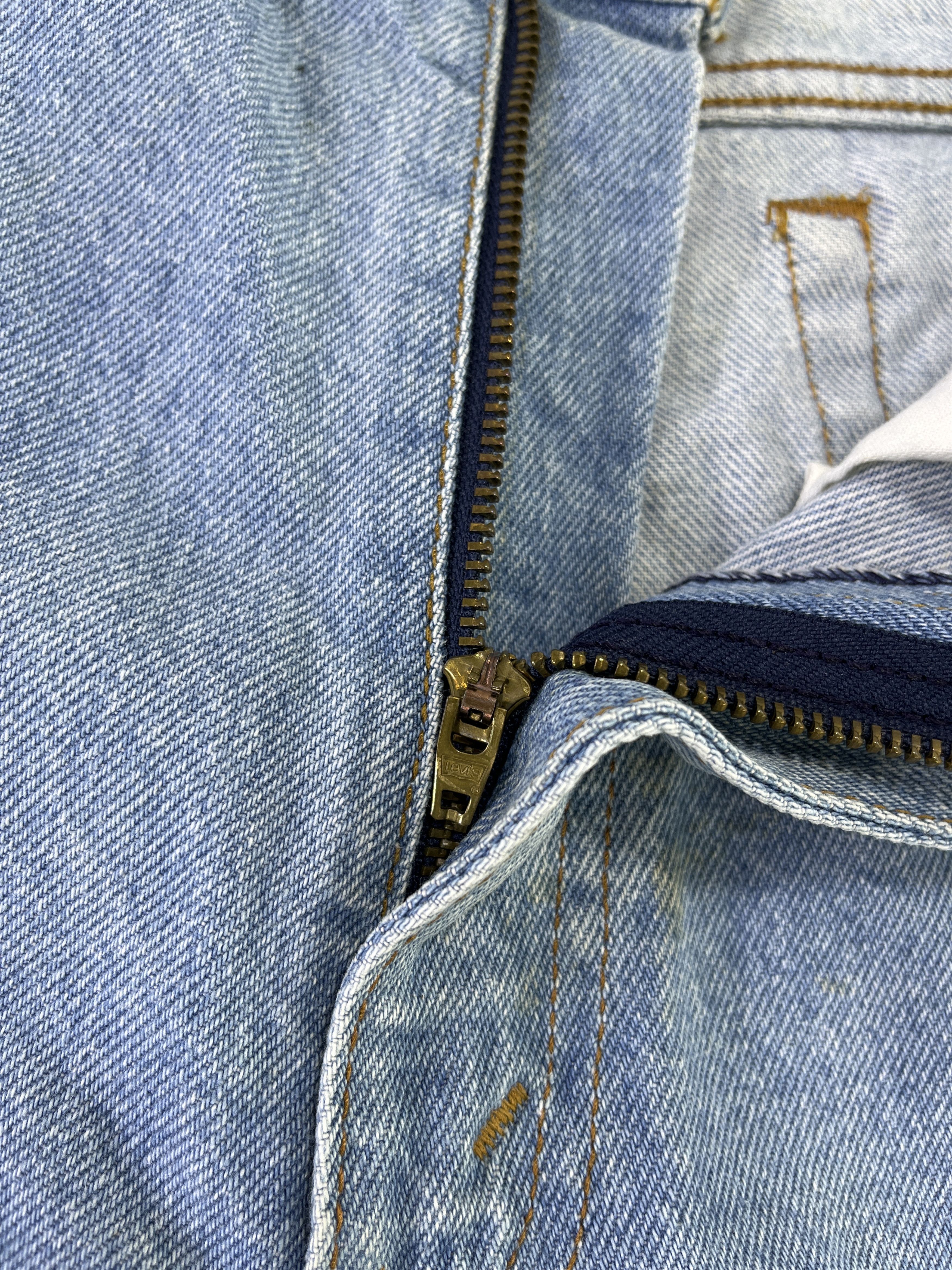 Levi's 90's Vintage Levis 616 Light Wash Jeans - J870 Size US 34 / EU 50 - 6 Thumbnail