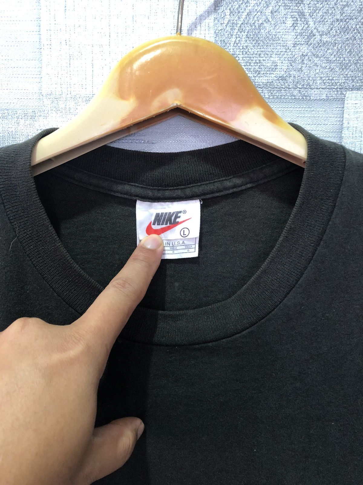 Nike × Vintage Vintage 90s Nike USA big swoosh logo spell out Size US L / EU 52-54 / 3 - 3 Thumbnail