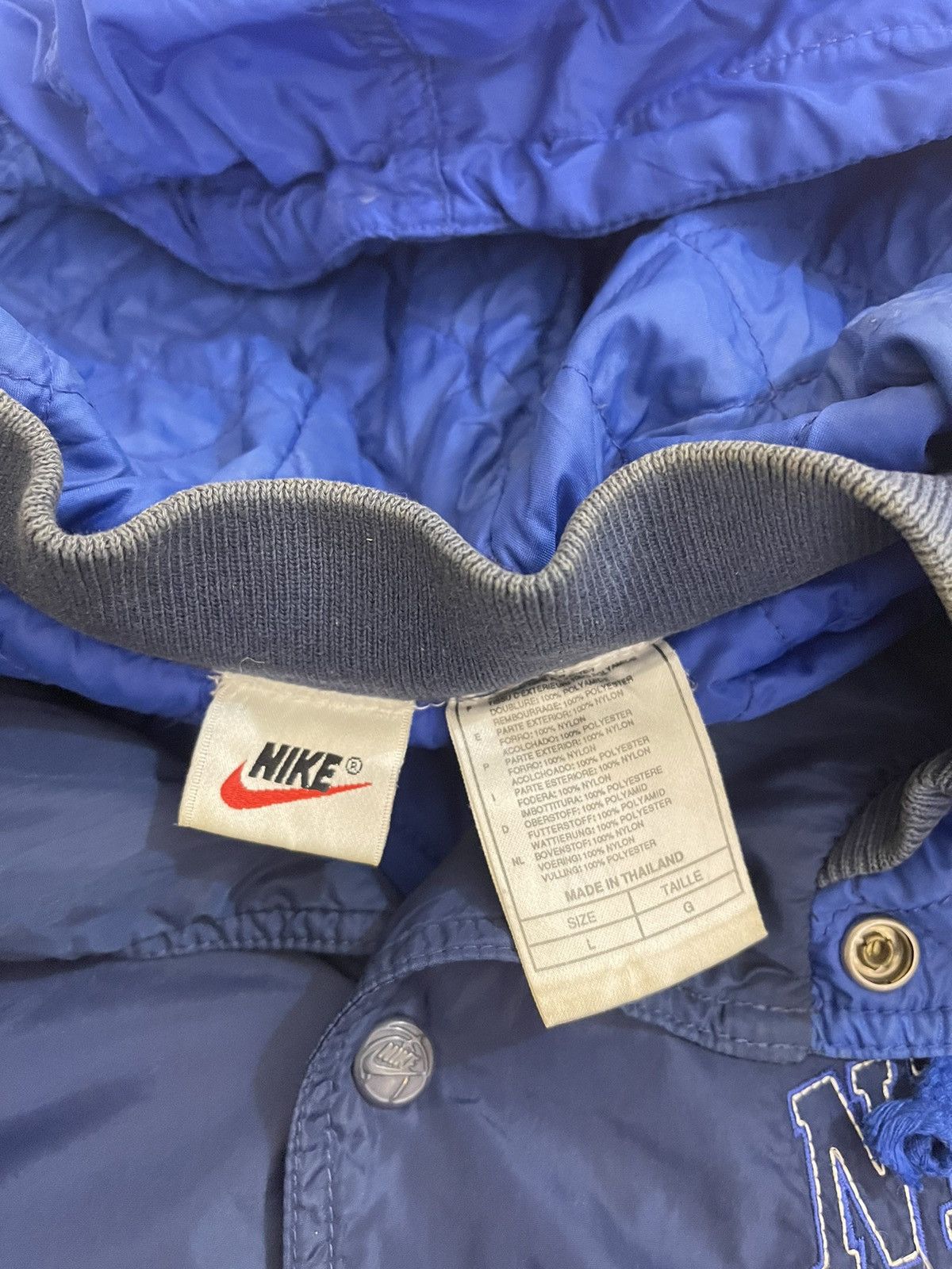 Nike vintage Nike basketball nike big swoosh Size US L / EU 52-54 / 3 - 7 Thumbnail