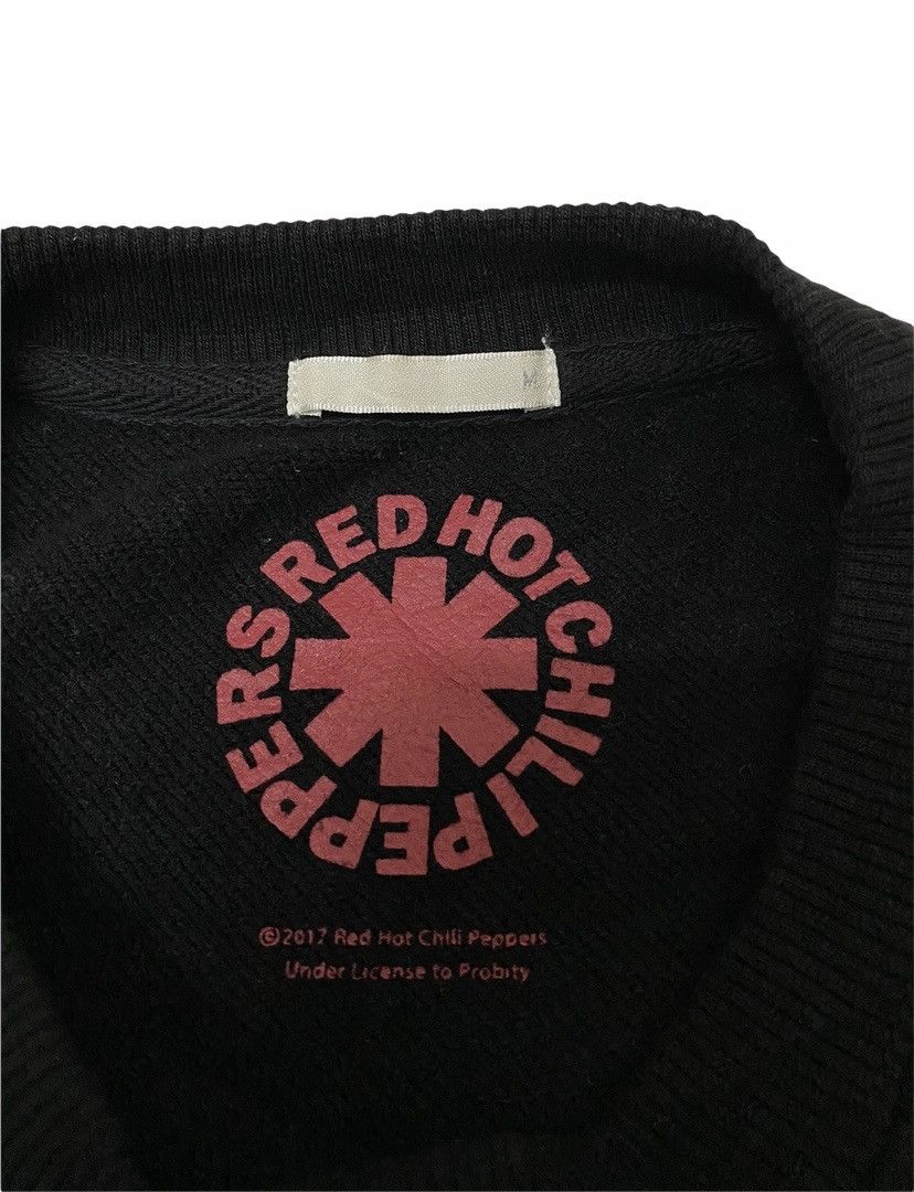 Band Tees × Uniqlo RED HOT CHILLI PEPPERS BAND TEES BY UNIQLO SWEATSHIRT Size US M / EU 48-50 / 2 - 4 Thumbnail