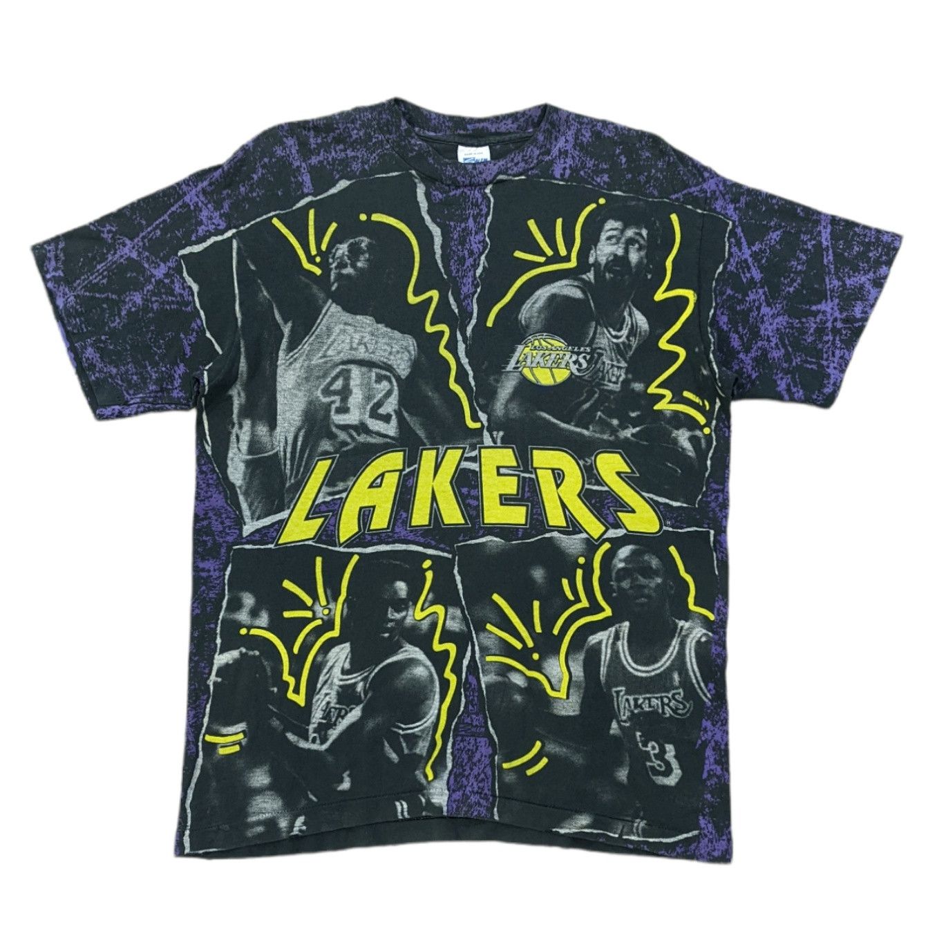NBA Vintage Lakers Los Angeles NBA All Over Print T-shirt Size US L / EU 52-54 / 3 - 1 Thumbnail
