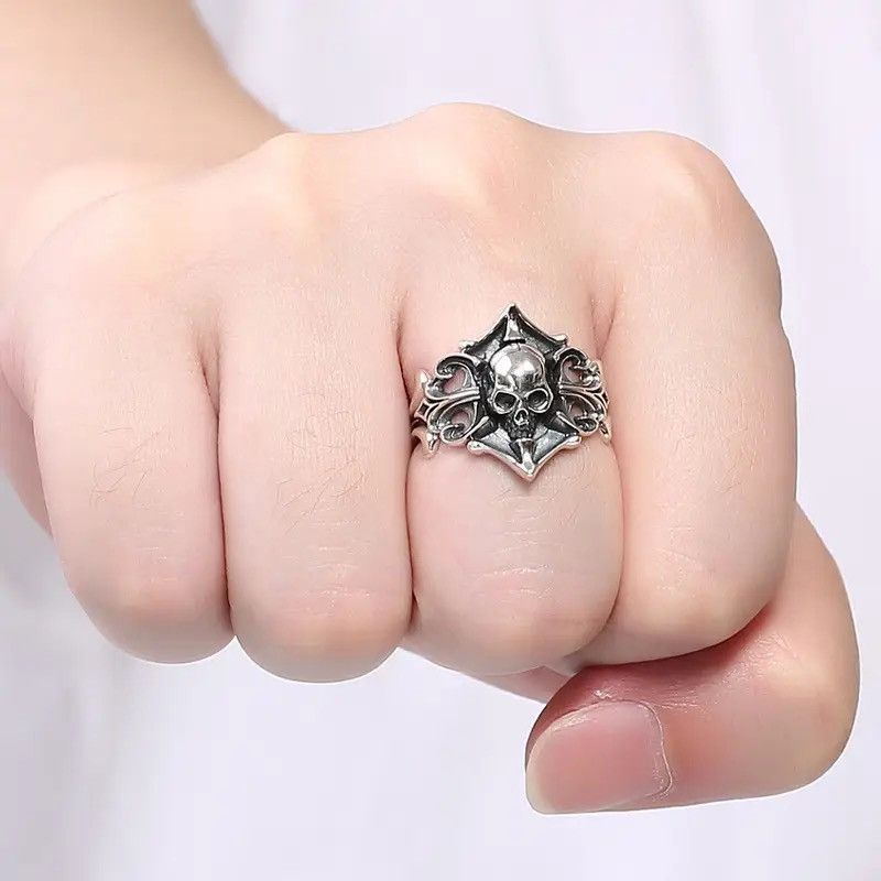 Jewelry × Vintage Gothic Skull Rings Size ONE SIZE - 1 Thumbnail
