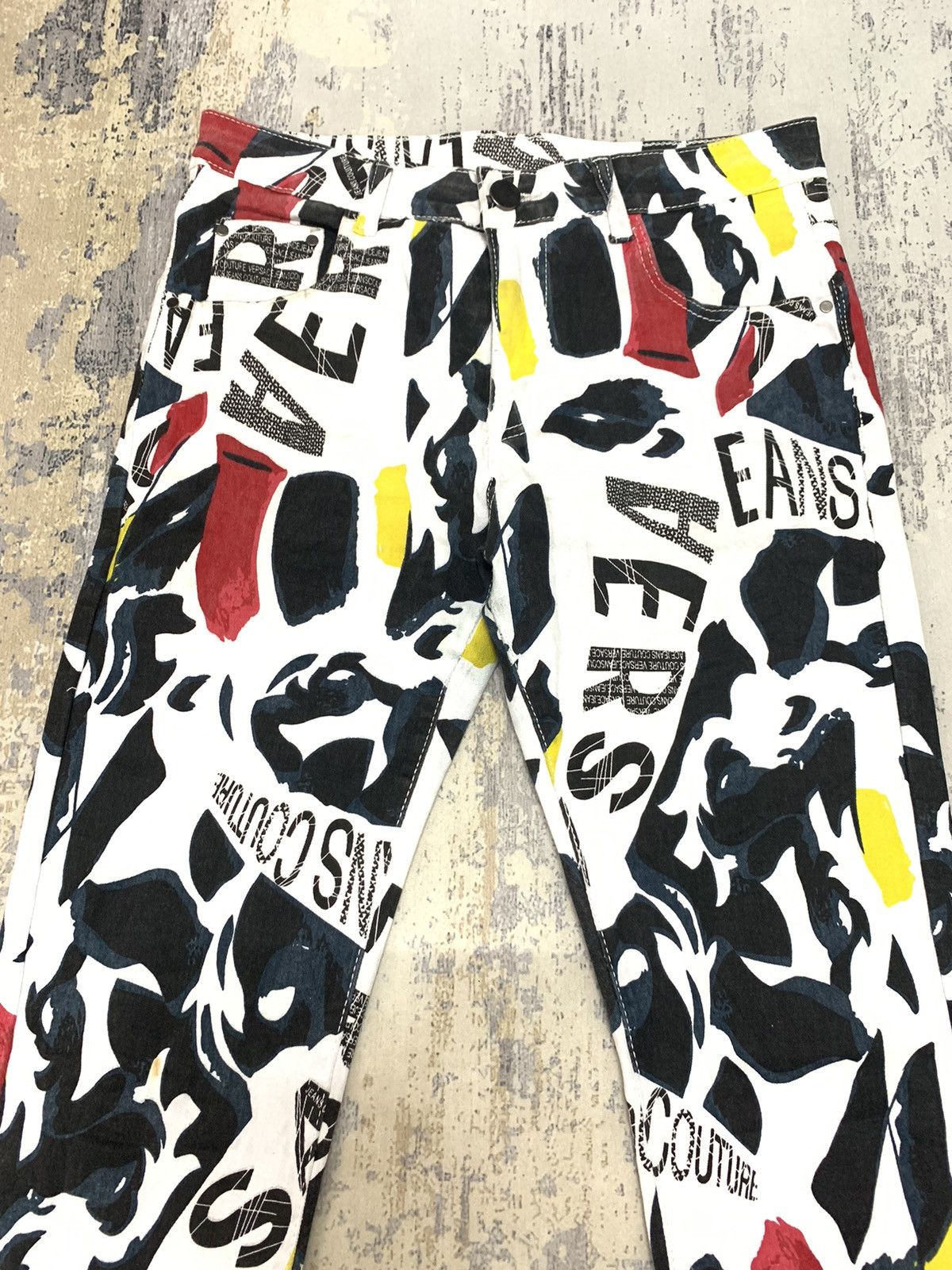 Japanese Brand Vtg Japanese Versace Couture Style Graphic Print Jeans W34 Size US 30 / EU 46 - 3 Thumbnail