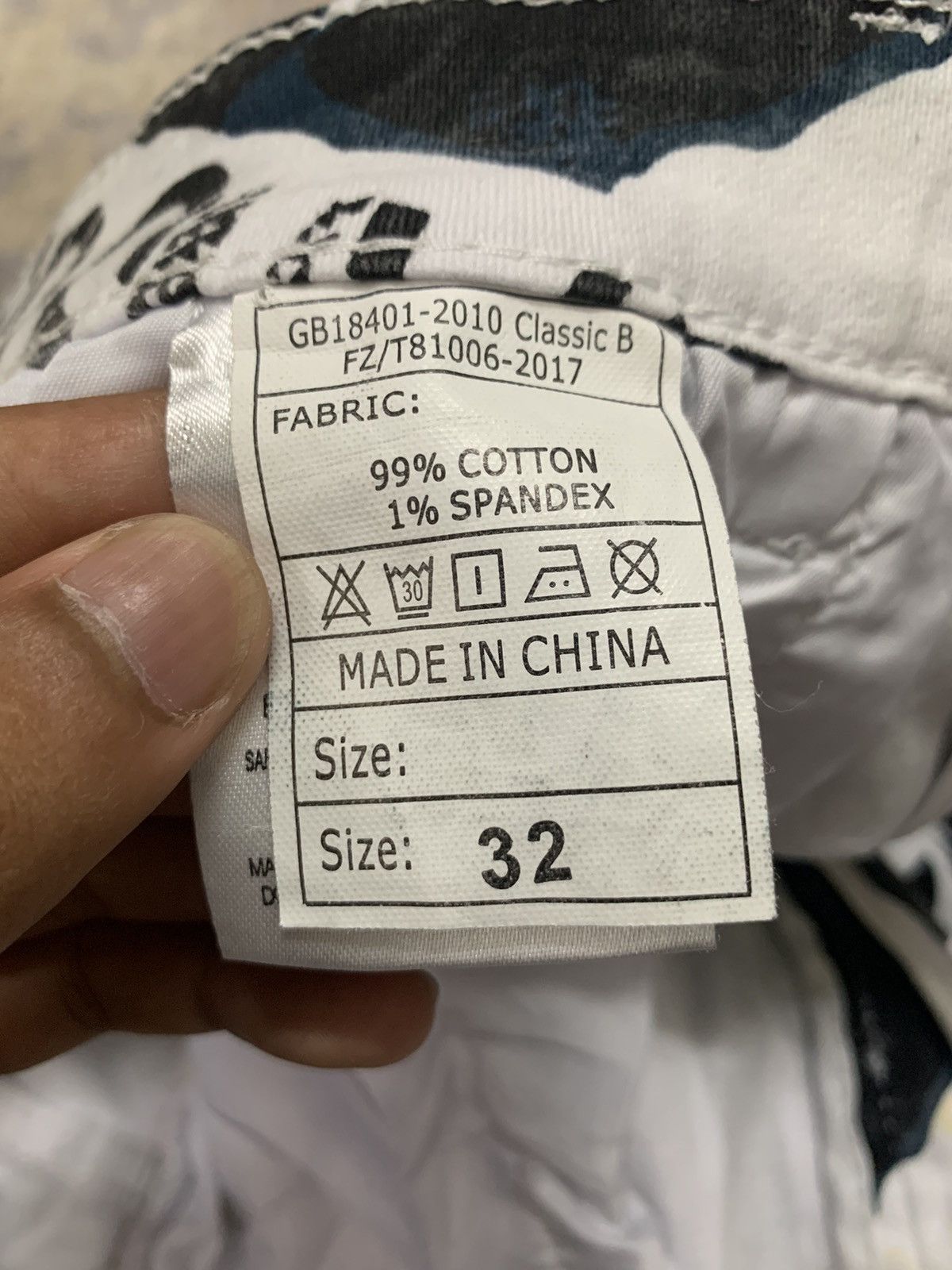 Japanese Brand Vtg Japanese Versace Couture Style Graphic Print Jeans W34 Size US 30 / EU 46 - 9 Thumbnail