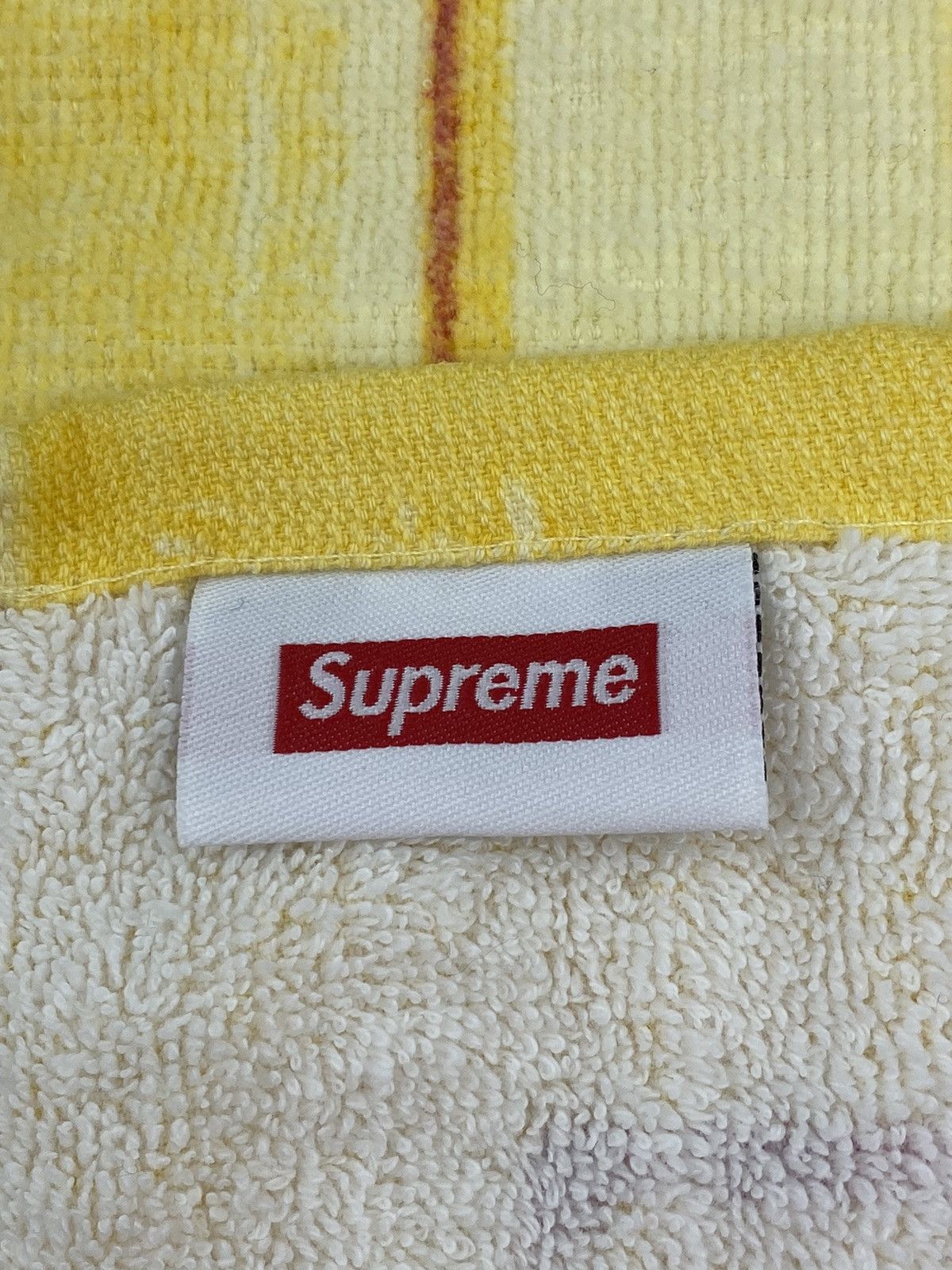 Supreme Supreme Bling Logo Towel Size ONE SIZE - 4 Thumbnail