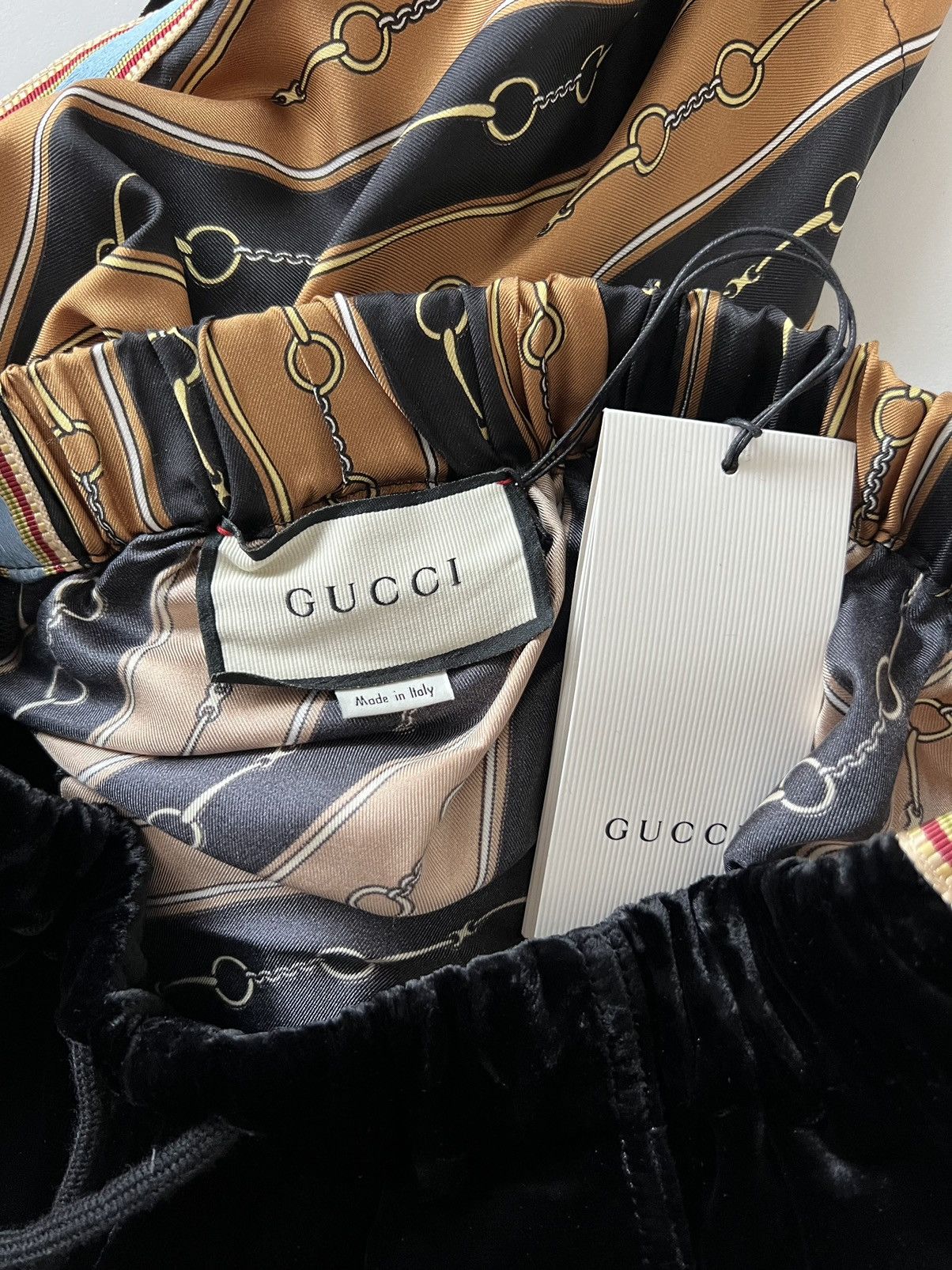 Gucci Gucci RARE Velvet Logo Interlocking Shorts Size US 30 / EU 46 - 5 Thumbnail