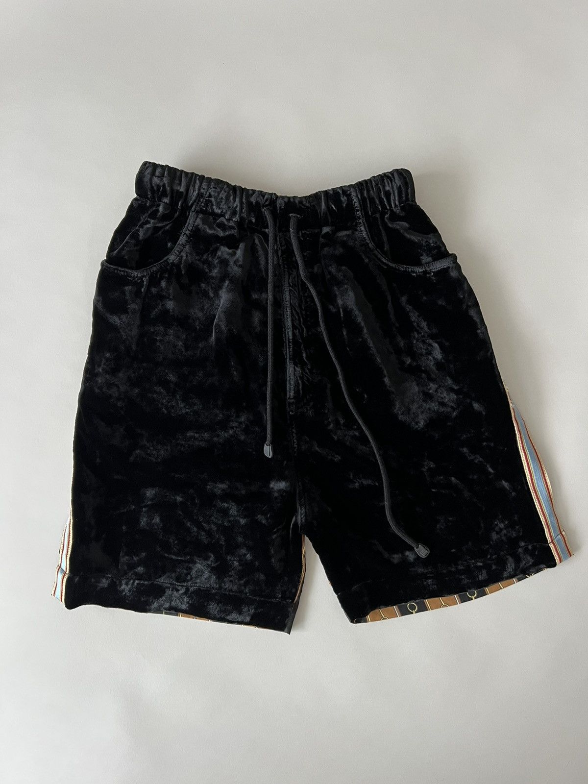Gucci Gucci RARE Velvet Logo Interlocking Shorts Size US 30 / EU 46 - 4 Thumbnail