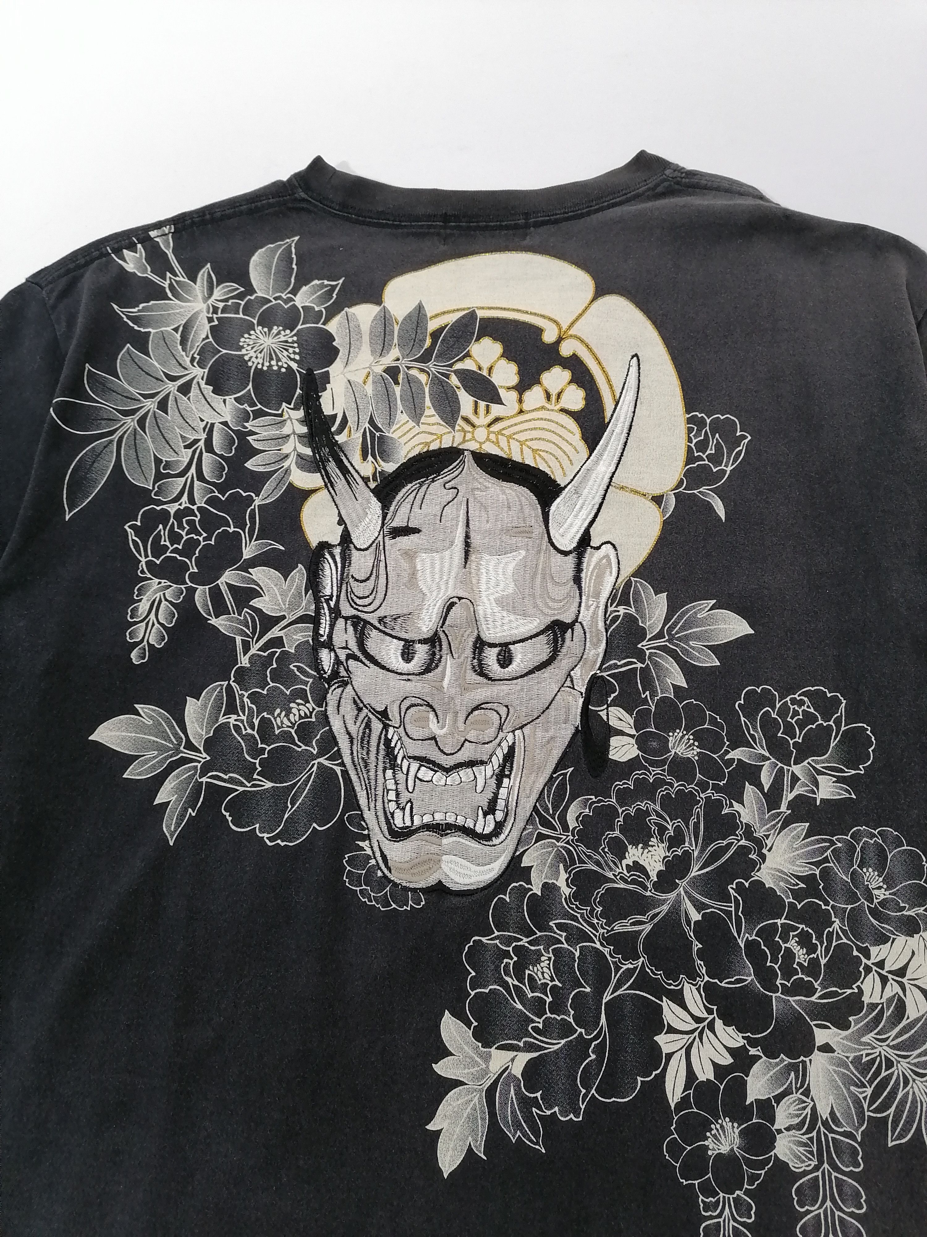 Japanese Brand Karakuri Yamashi Embroidered Devil Tee Size US XL / EU 56 / 4 - 2 Thumbnail