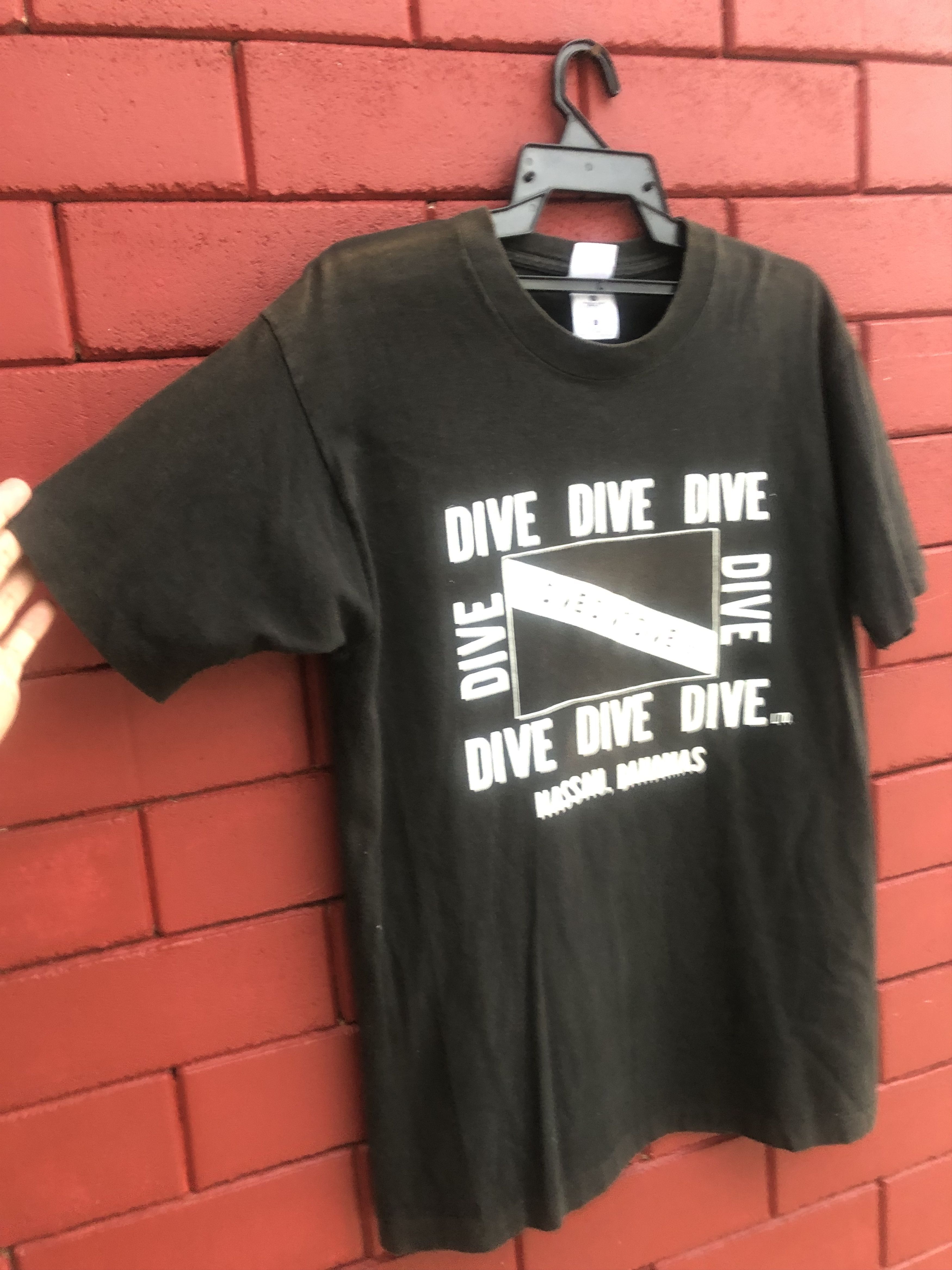 Japanese Brand × Vintage Vintage Dive Nassau Bahamas Streetwear Fashion Style Size US L / EU 52-54 / 3 - 4 Thumbnail