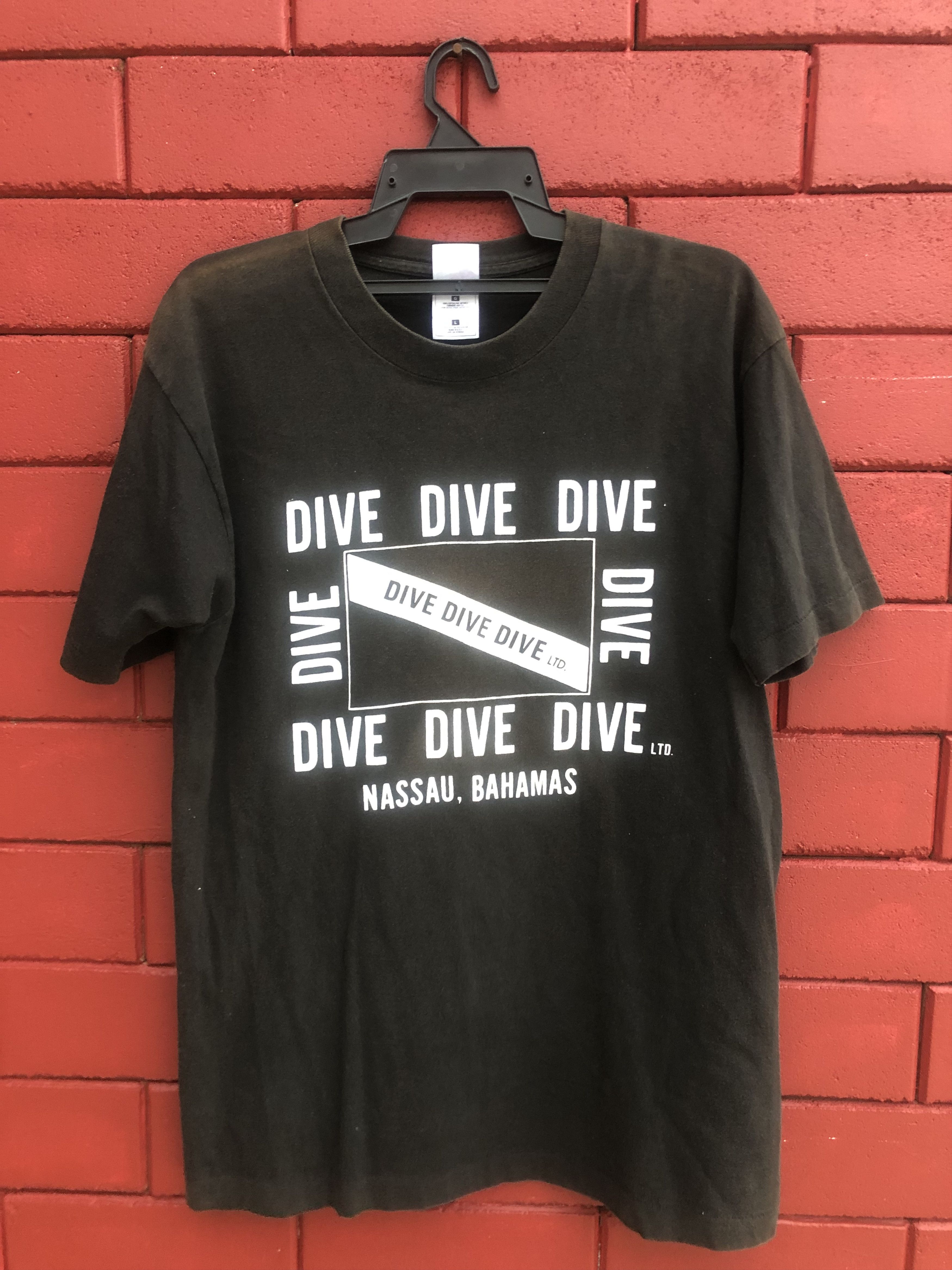 Japanese Brand × Vintage Vintage Dive Nassau Bahamas Streetwear Fashion Style Size US L / EU 52-54 / 3 - 1 Thumbnail