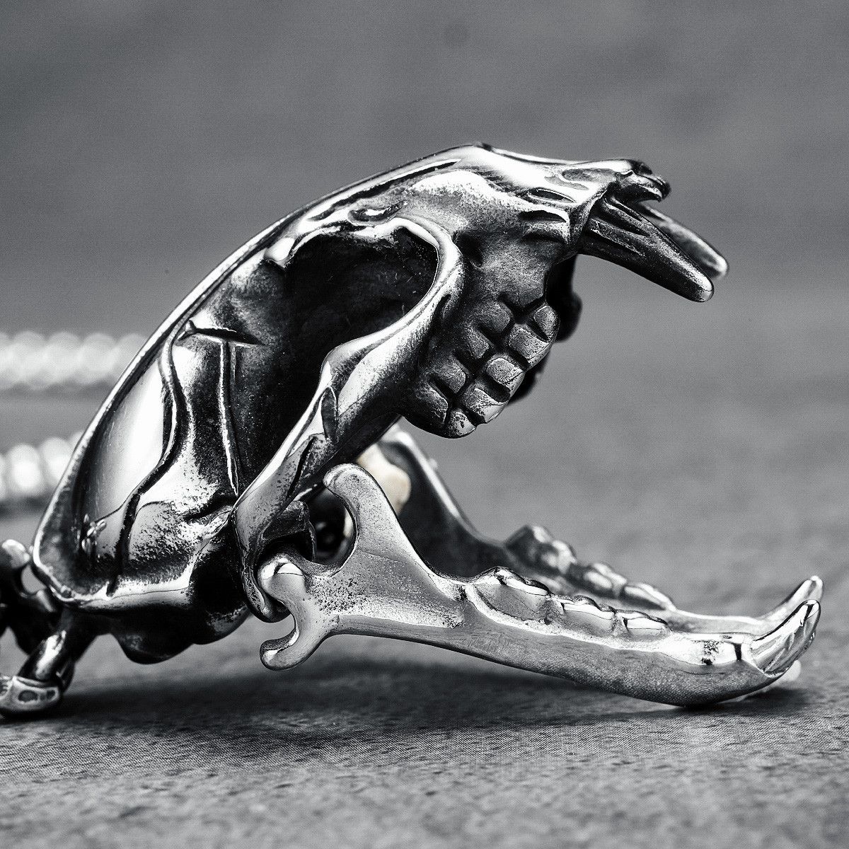 Jewelry Stainless Steel Saber-toothed Tiger Pendant Necklace Size ONE SIZE - 2 Thumbnail