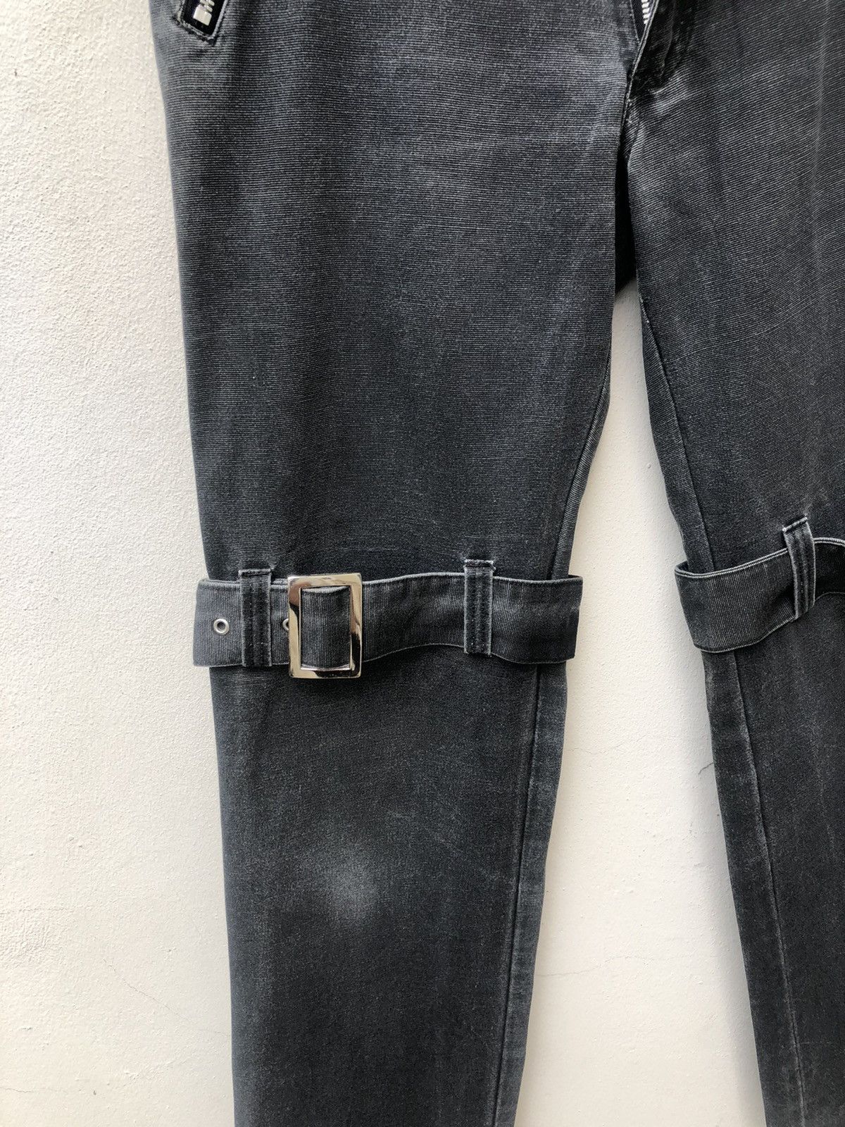 Vintage Japan Brand Clash Ahead Faded Black Bondage Trouser Pant Size US 29 - 11 Thumbnail