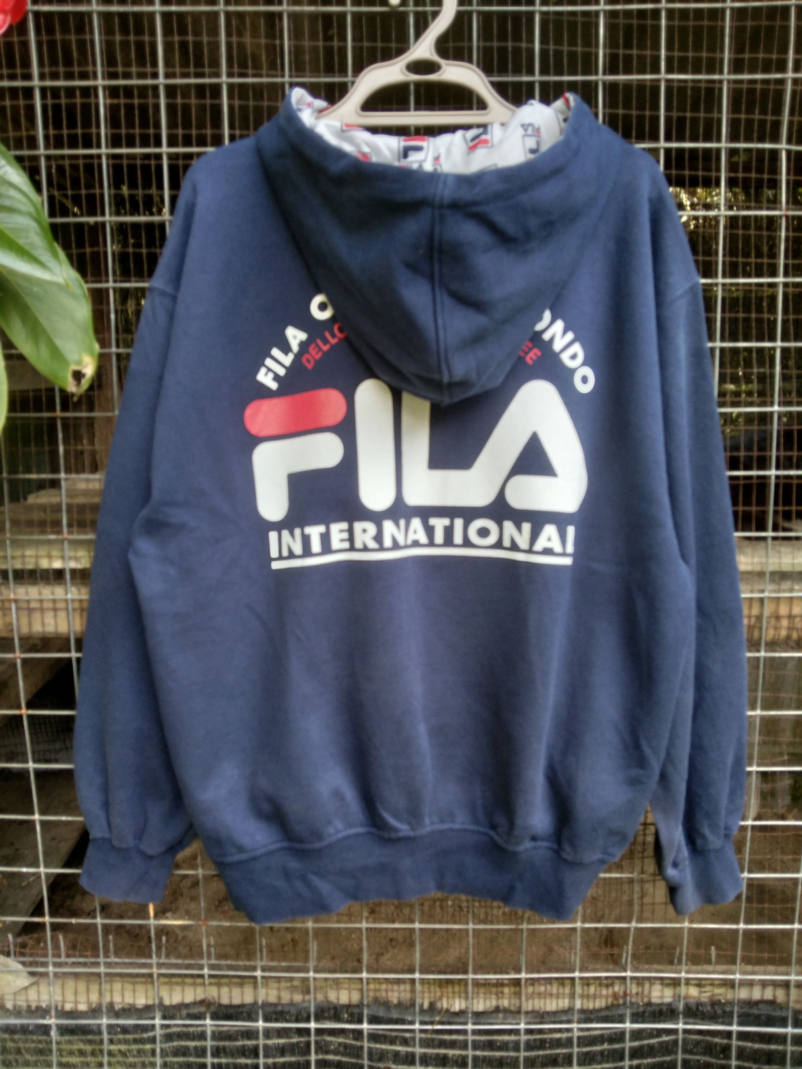 Fila × Sports Specialties VINTAGE FILA BIG PRINT BACKHIT SWEATSHIRTHOODIE Size US L / EU 52-54 / 3 - 1 Thumbnail