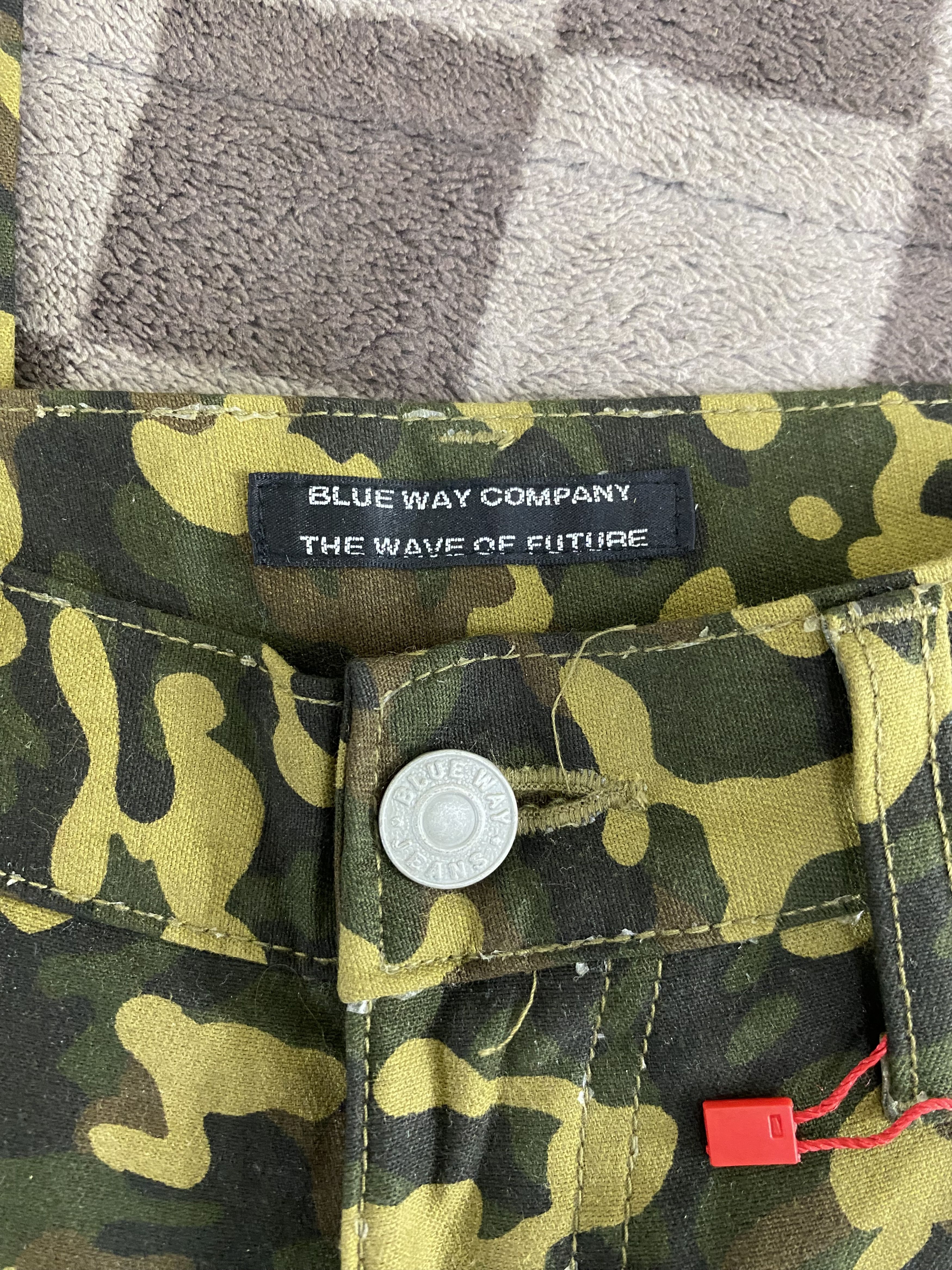 Japan Blue Vintage Japanese Brand Blue Way Camo Army Denim Jeans Size US 29 - 8 Thumbnail