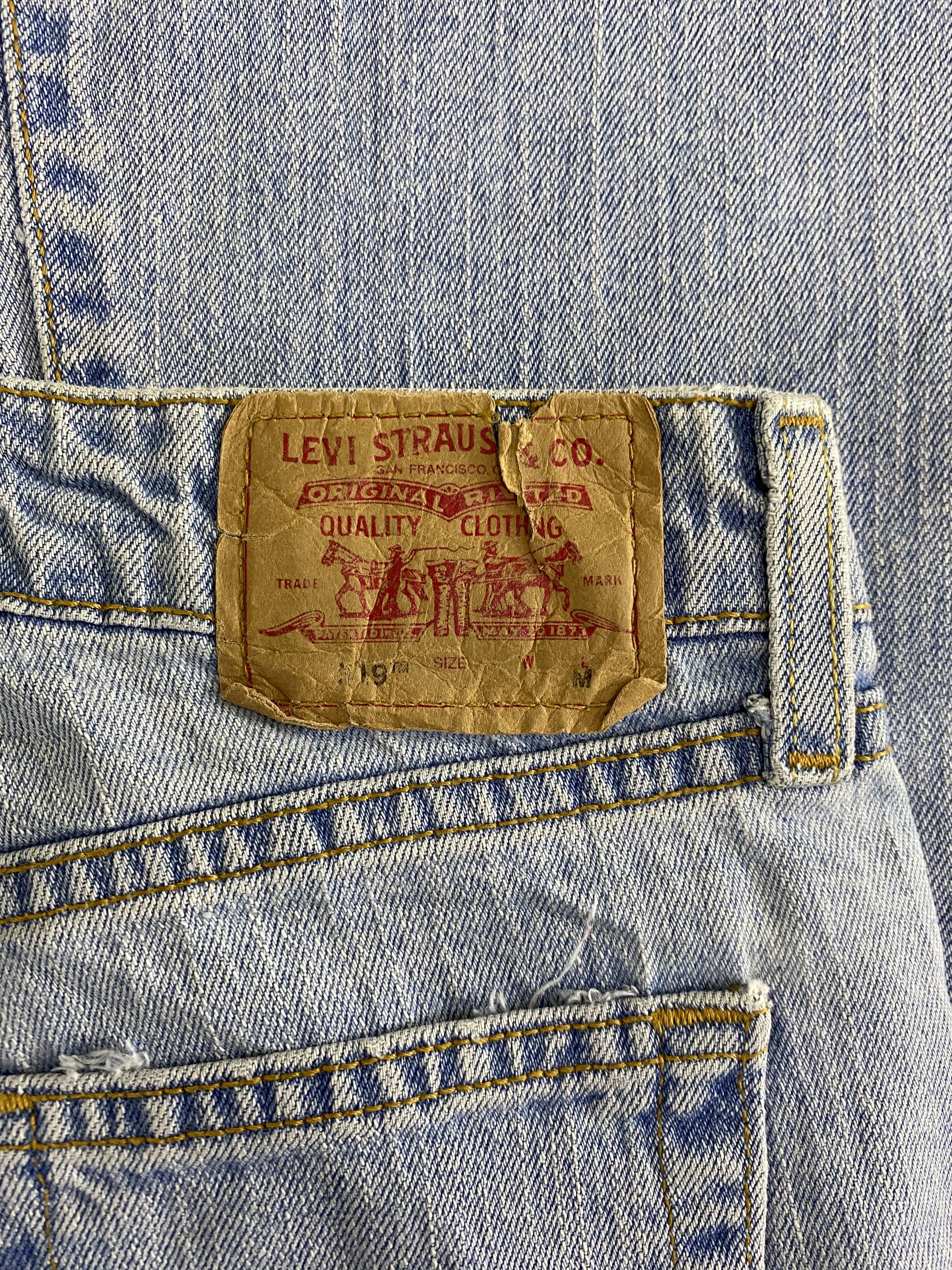Levi's Vintage Levi's 519 Low Flare Light Wash Jean Size 28" / US 6 / IT 42 - 5 Thumbnail