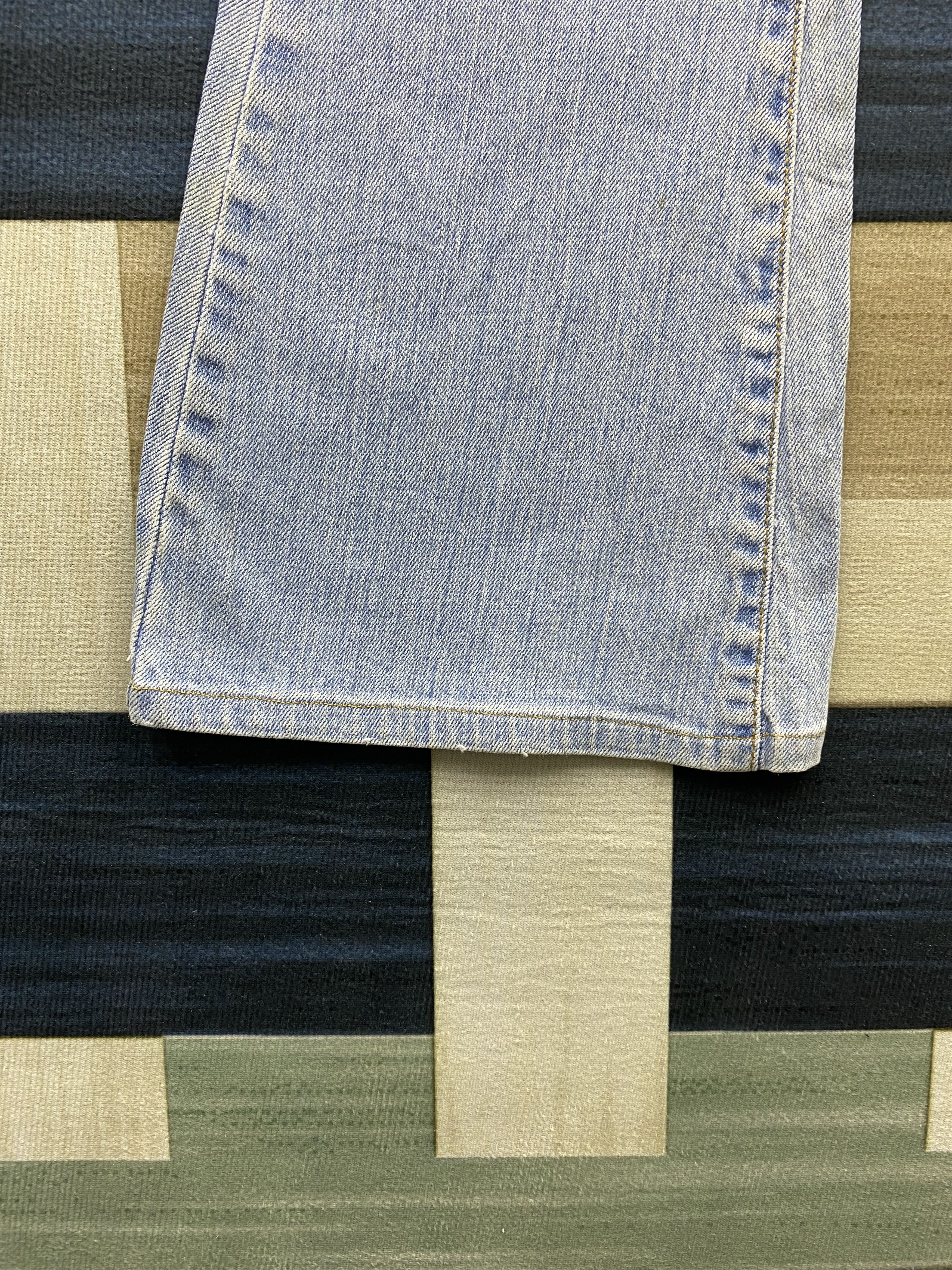 Levi's Vintage Levi's 519 Low Flare Light Wash Jean Size 28" / US 6 / IT 42 - 10 Thumbnail