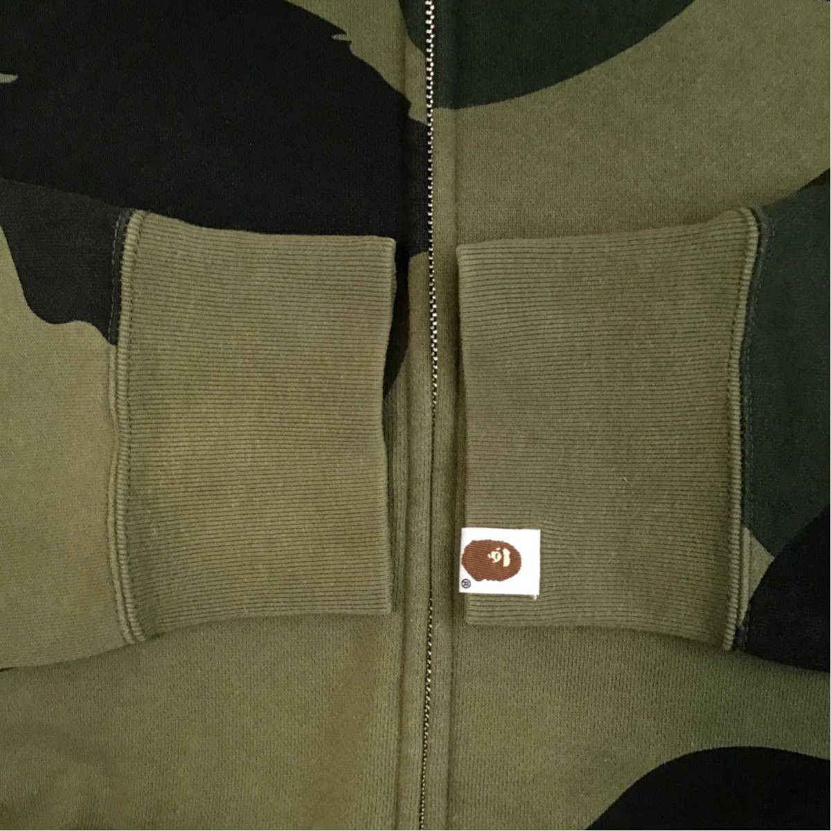 Bape BAPE giant 1st camo green Full zip hoodie a bathing ape Size US XL / EU 56 / 4 - 6 Thumbnail