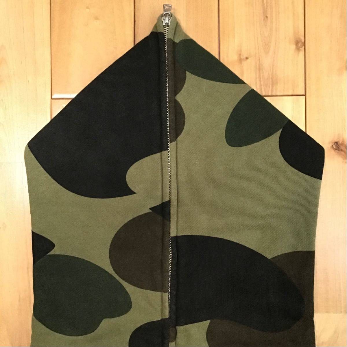 Bape BAPE giant 1st camo green Full zip hoodie a bathing ape Size US XL / EU 56 / 4 - 5 Thumbnail