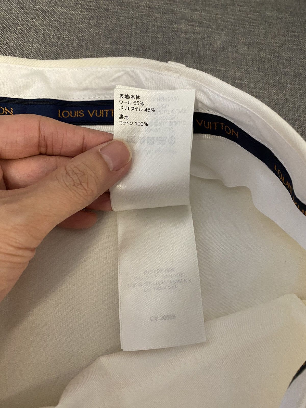 Louis Vuitton Louis Vuitton white tailored shorts 38 Size US 32 / EU 48 - 8 Thumbnail