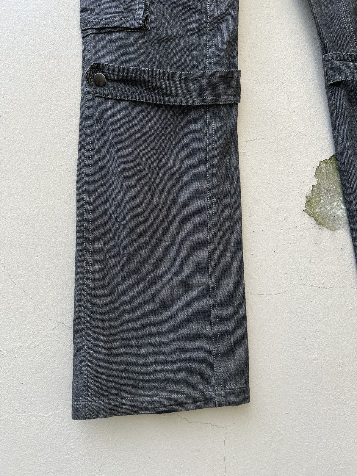 Vintage Vintage Hizworld Japan Low Rise Bondage Cargo Flare Trouser Size US 29 - 17 Thumbnail