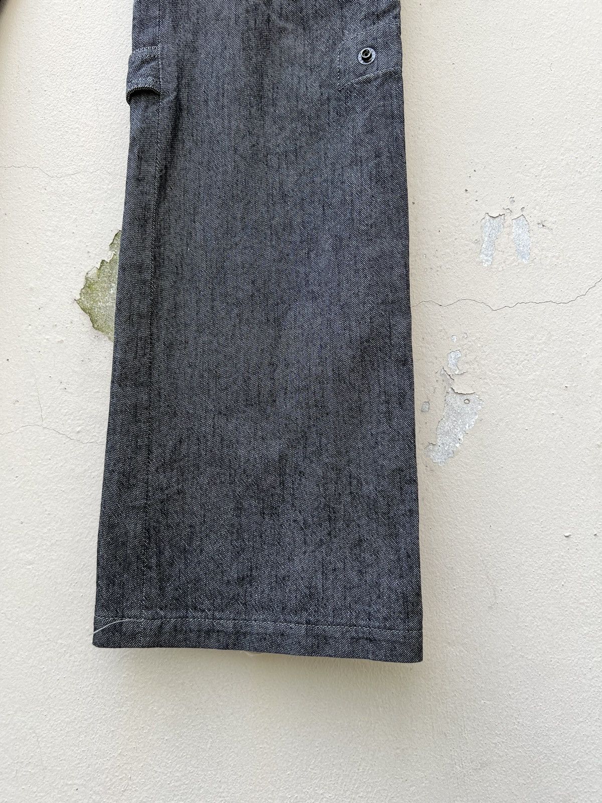 Vintage Vintage Hizworld Japan Low Rise Bondage Cargo Flare Trouser Size US 29 - 14 Thumbnail