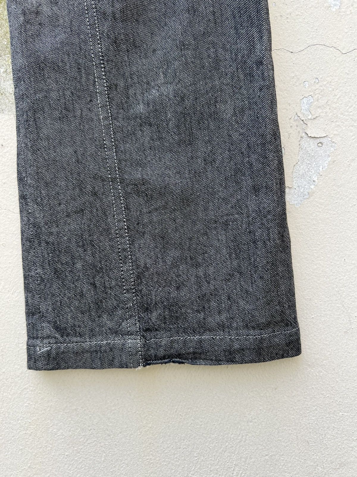 Vintage Vintage Hizworld Japan Low Rise Bondage Cargo Flare Trouser Size US 29 - 20 Thumbnail