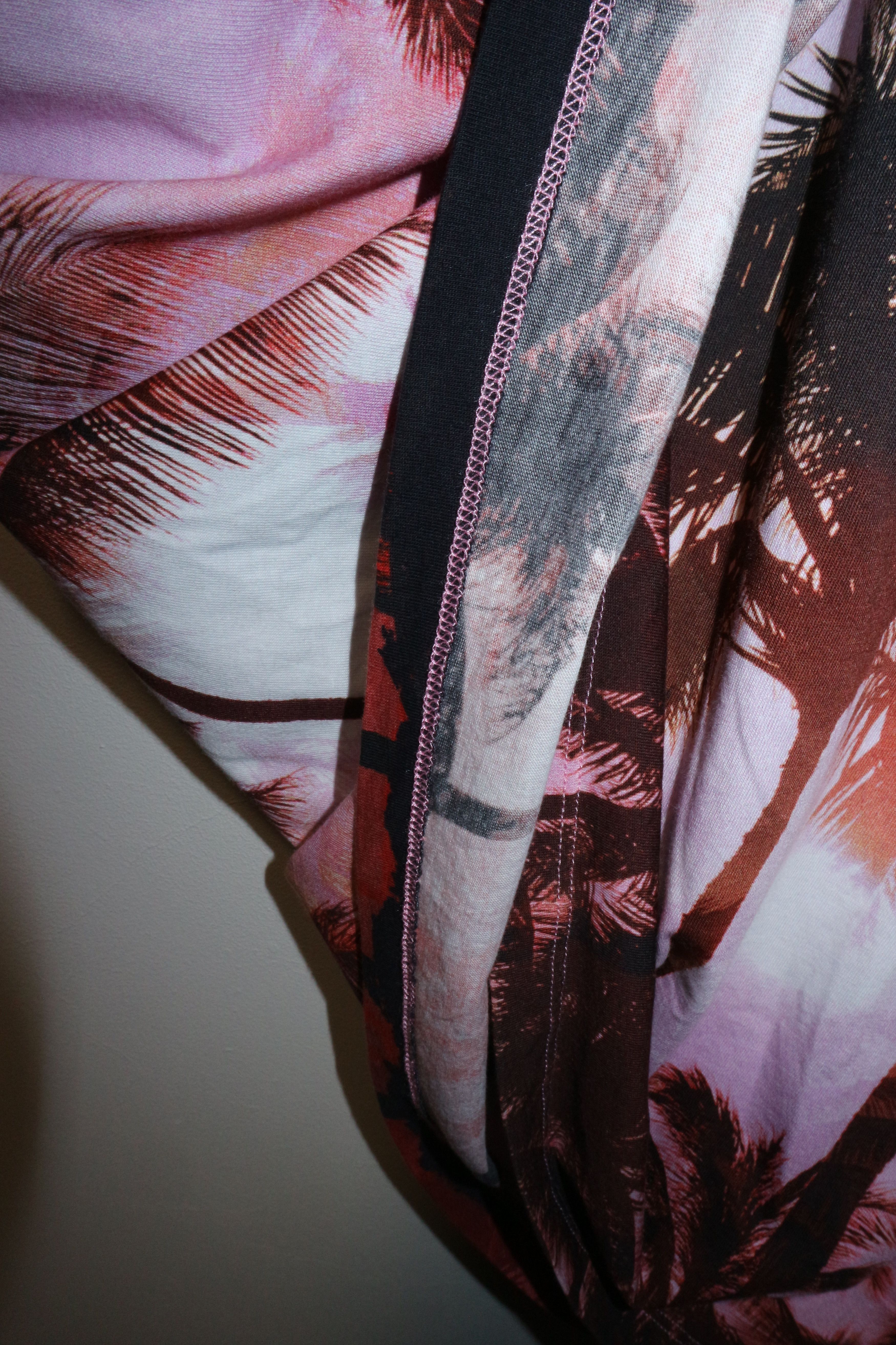 Balmain Logo print palms t-shirt Size US L / EU 52-54 / 3 - 12 Thumbnail