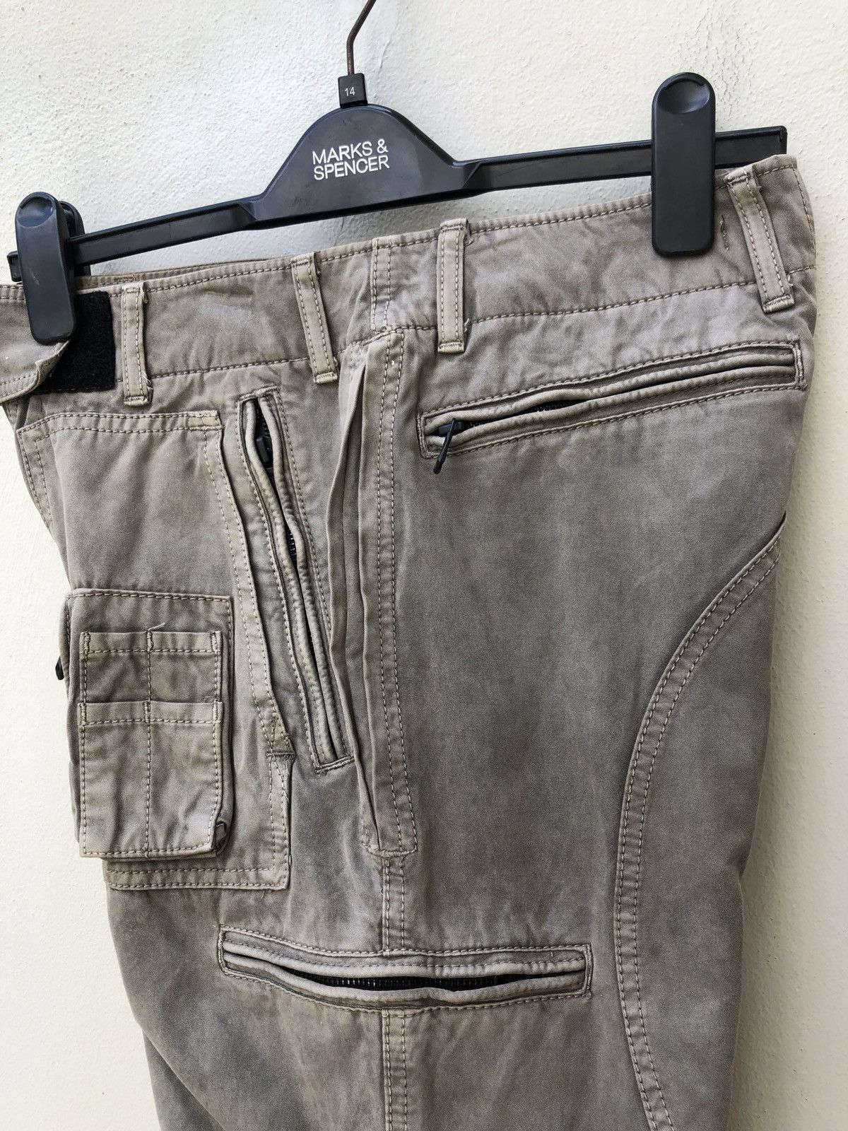 RIPVANWINKLE RipVanWinkle Japan Thick Parachute Bondage Cargo Pant Size US 31 - 13 Thumbnail