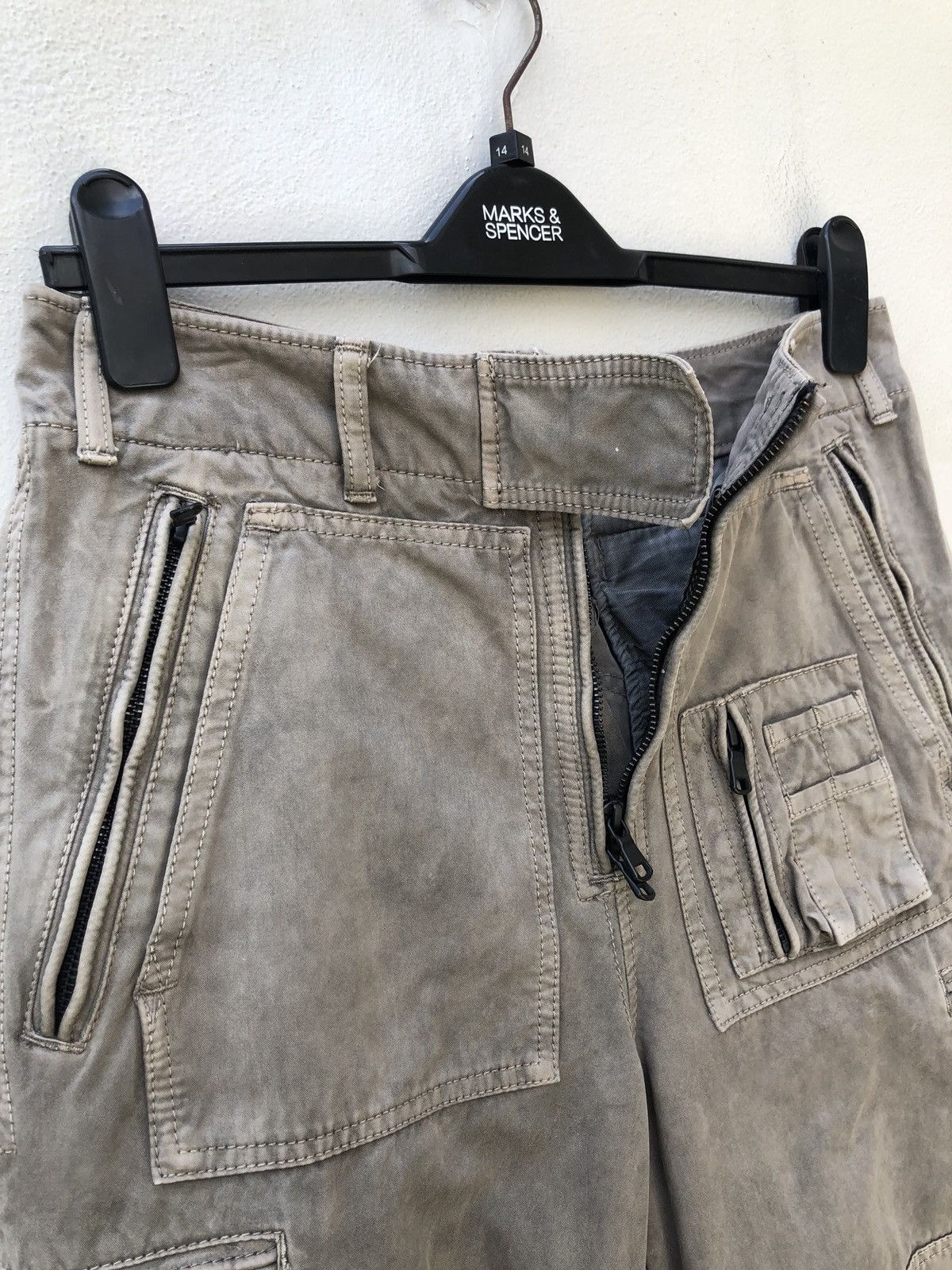 RIPVANWINKLE RipVanWinkle Japan Thick Parachute Bondage Cargo Pant Size US 31 - 4 Thumbnail
