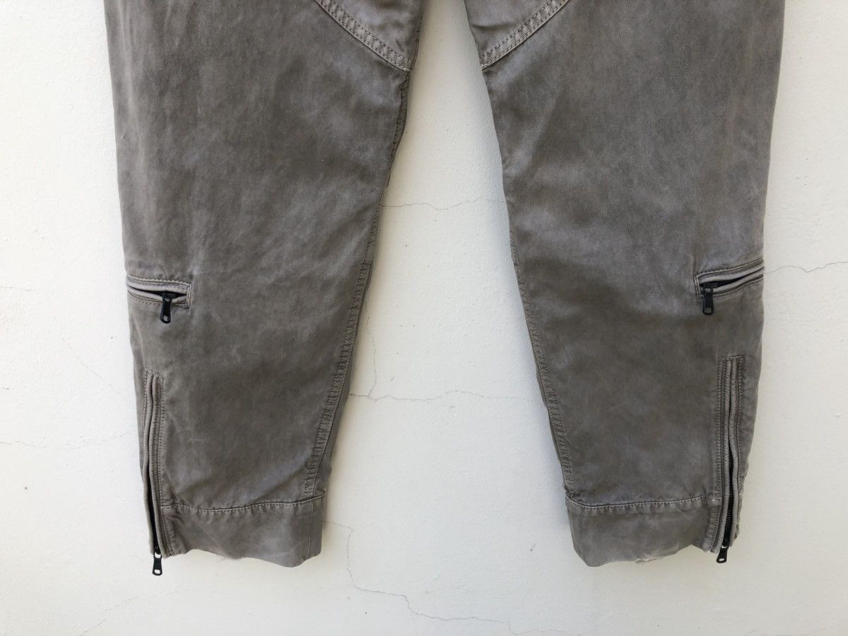 RIPVANWINKLE RipVanWinkle Japan Thick Parachute Bondage Cargo Pant Size US 31 - 10 Thumbnail