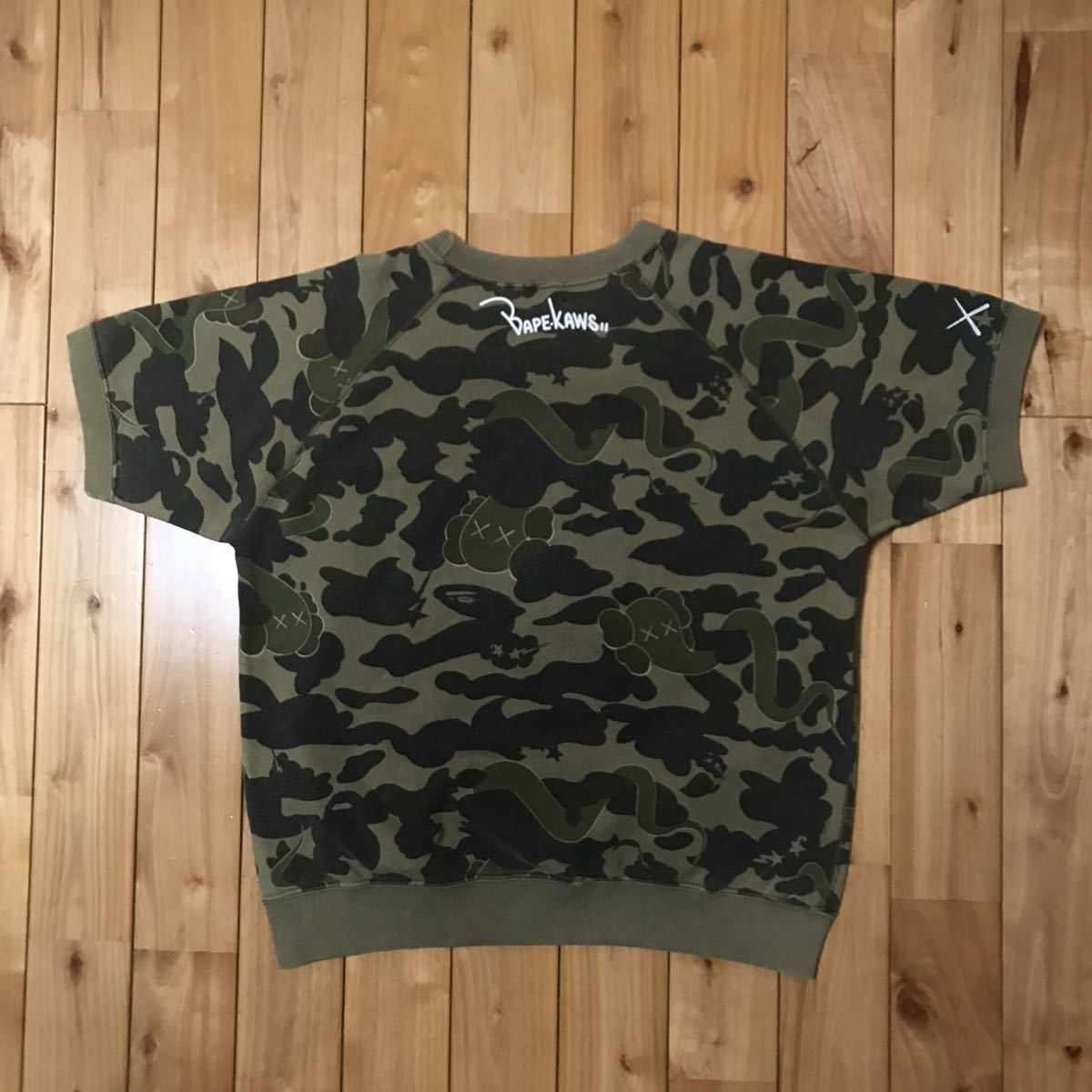 Bape × Kaws KAWS × BAPE camo bendy sweat shirt a bathing ape NIGO Size US S / EU 44-46 / 1 - 3 Thumbnail