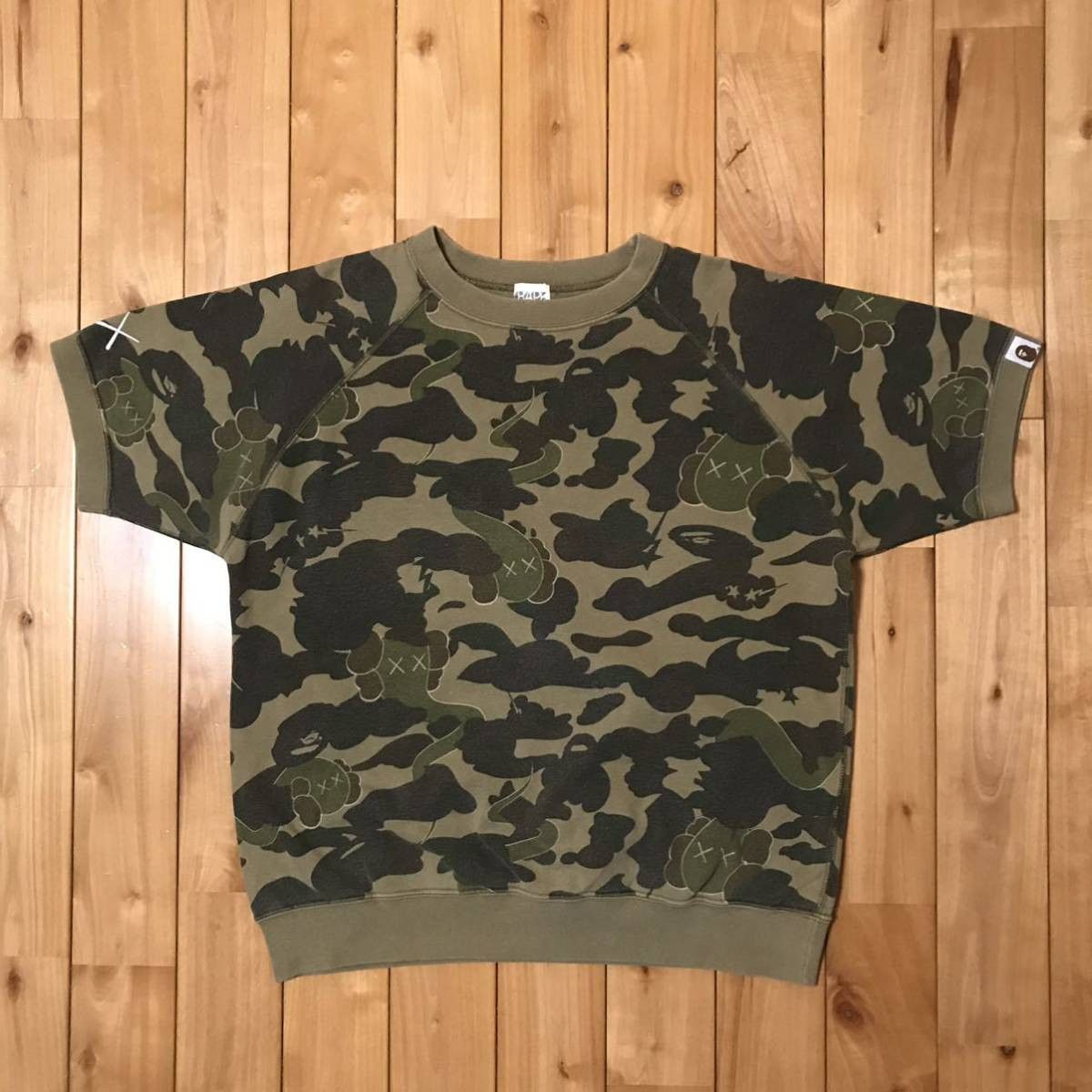 Bape × Kaws KAWS × BAPE camo bendy sweat shirt a bathing ape NIGO Size US S / EU 44-46 / 1 - 1 Thumbnail