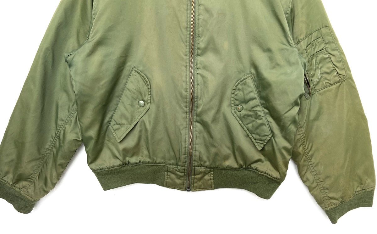Vintage Vintage 90's Military Flyers Man Bomber Jacket Size M Size US M / EU 48-50 / 2 - 5 Thumbnail