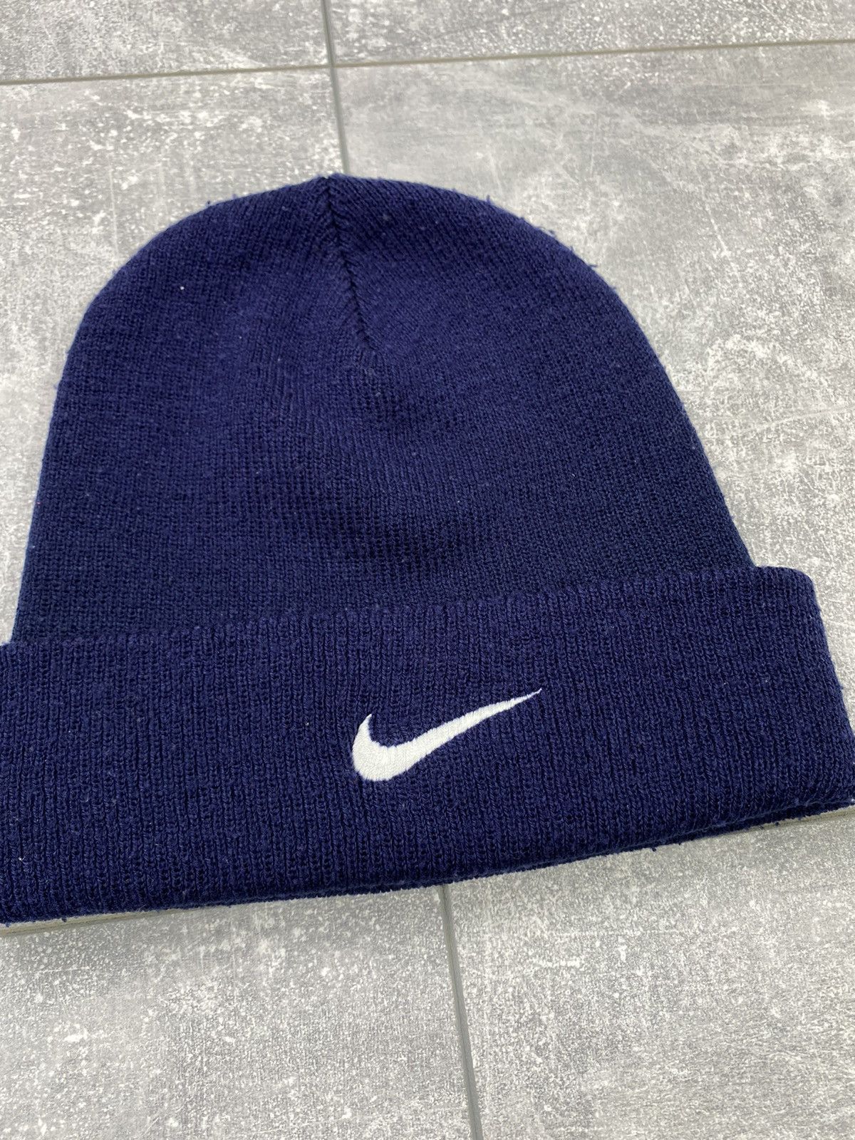 Nike × Vintage Nike Vintage Beanie Hat Embroidered Logo Swoosh 90s Size ONE SIZE - 2 Thumbnail