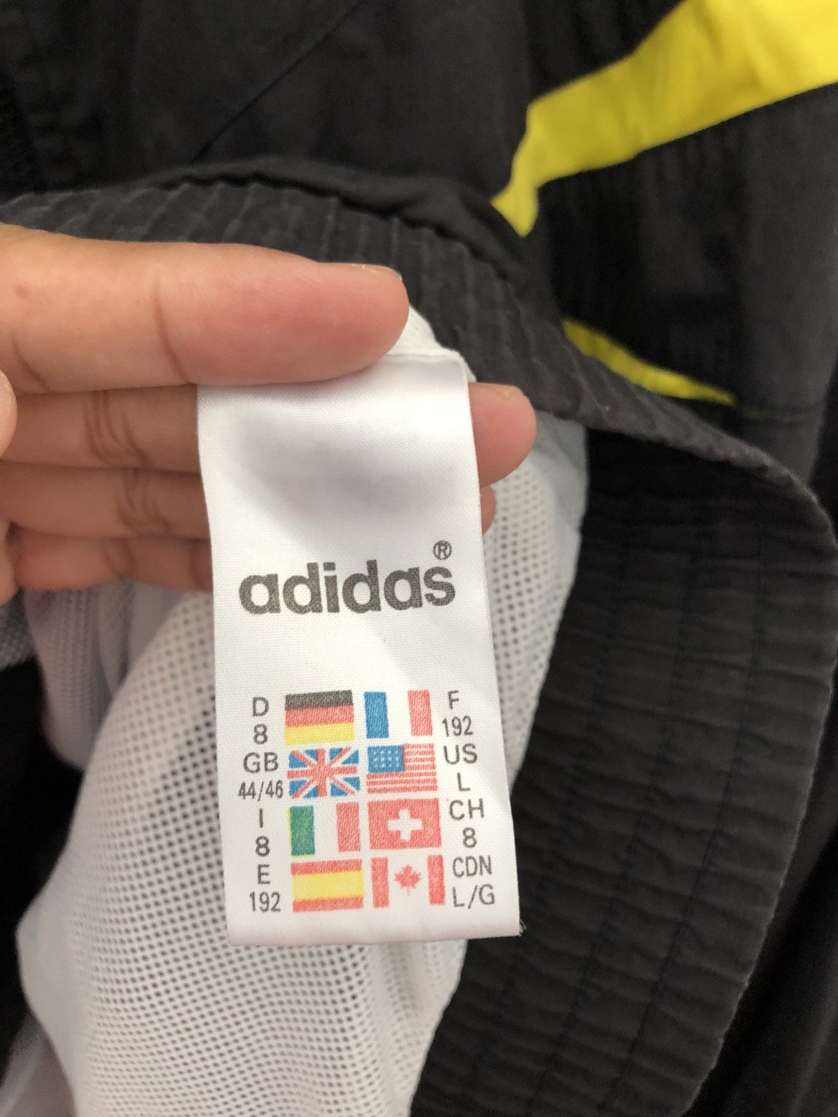 Adidas Vintage 90s Adidas windbreaker Size US L / EU 52-54 / 3 - 4 Thumbnail