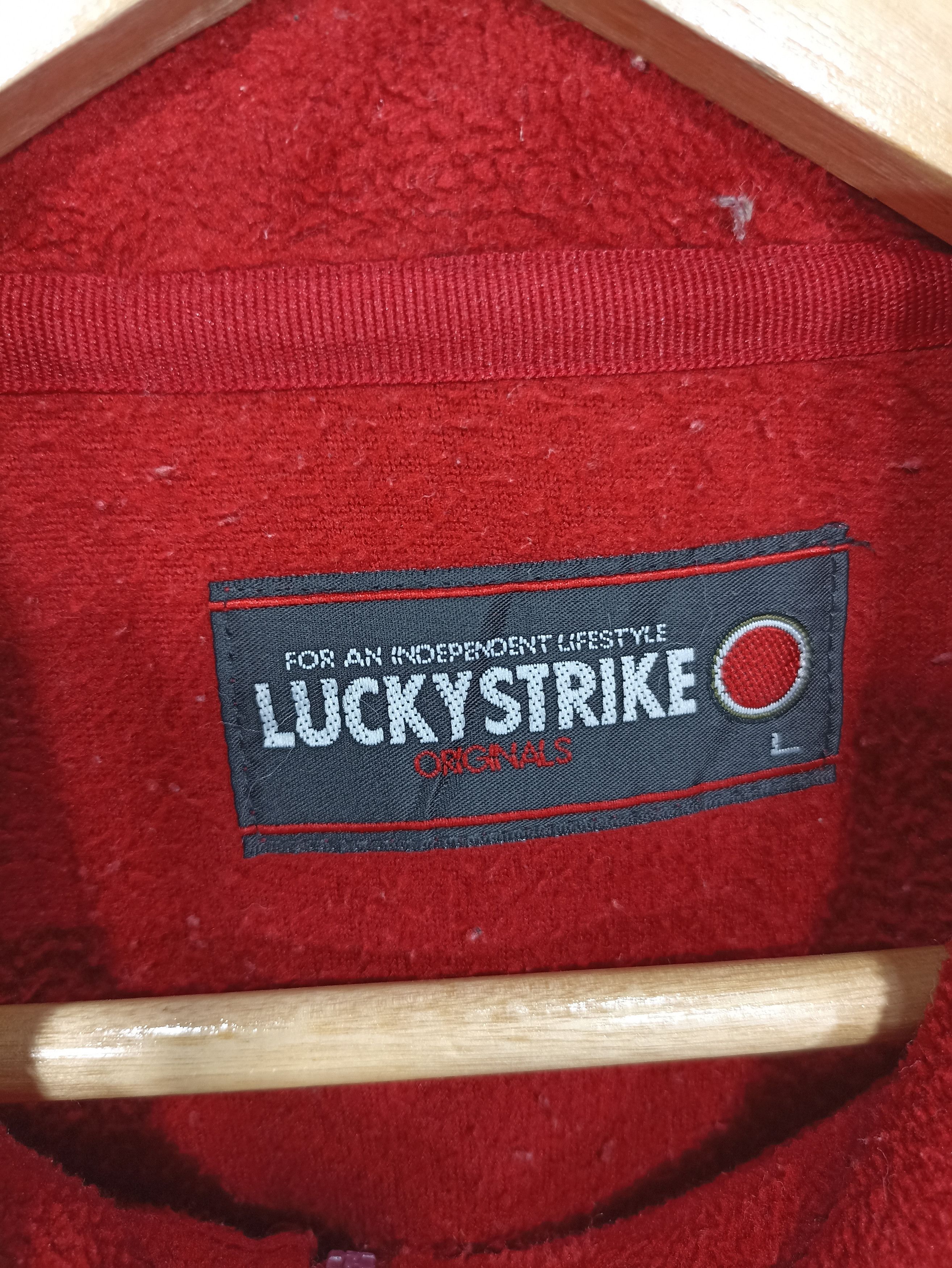 Japanese Brand × Vintage Vintage Lucky Strike Fleece Outdoor Sweatshirts Size US L / EU 52-54 / 3 - 4 Thumbnail