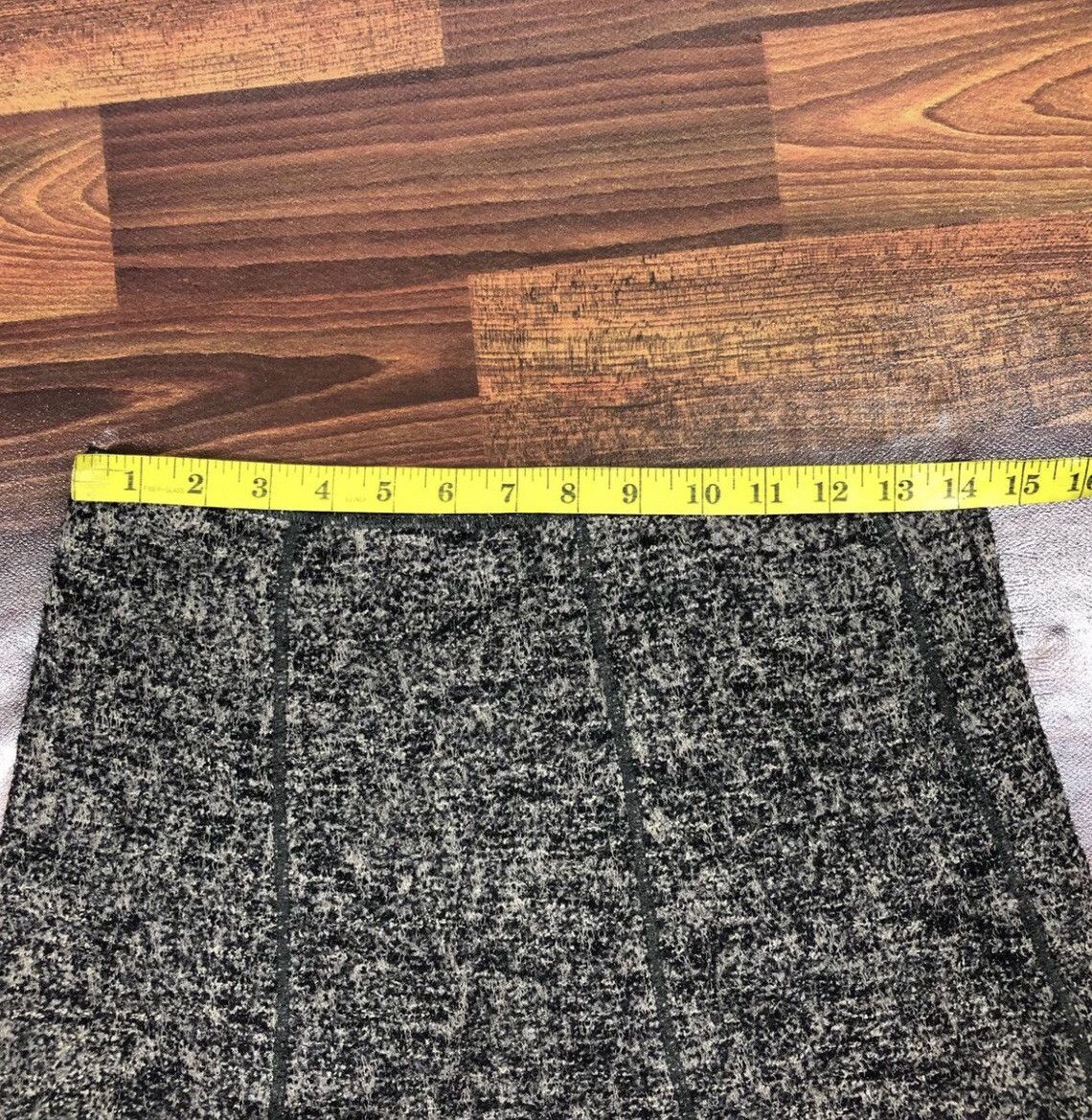 Designer VINTAGE FENDI MADE IN ITALY WOOL SKIRT Size 28" / US 6 / IT 42 - 2 Thumbnail