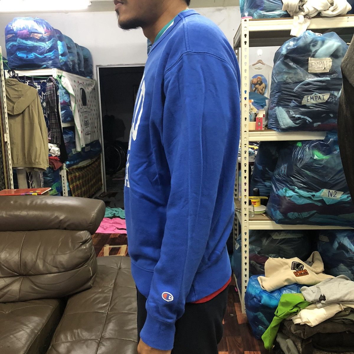 Champion Champion sweatshirt Crewneck jumper pullover sweater Size US L / EU 52-54 / 3 - 7 Thumbnail