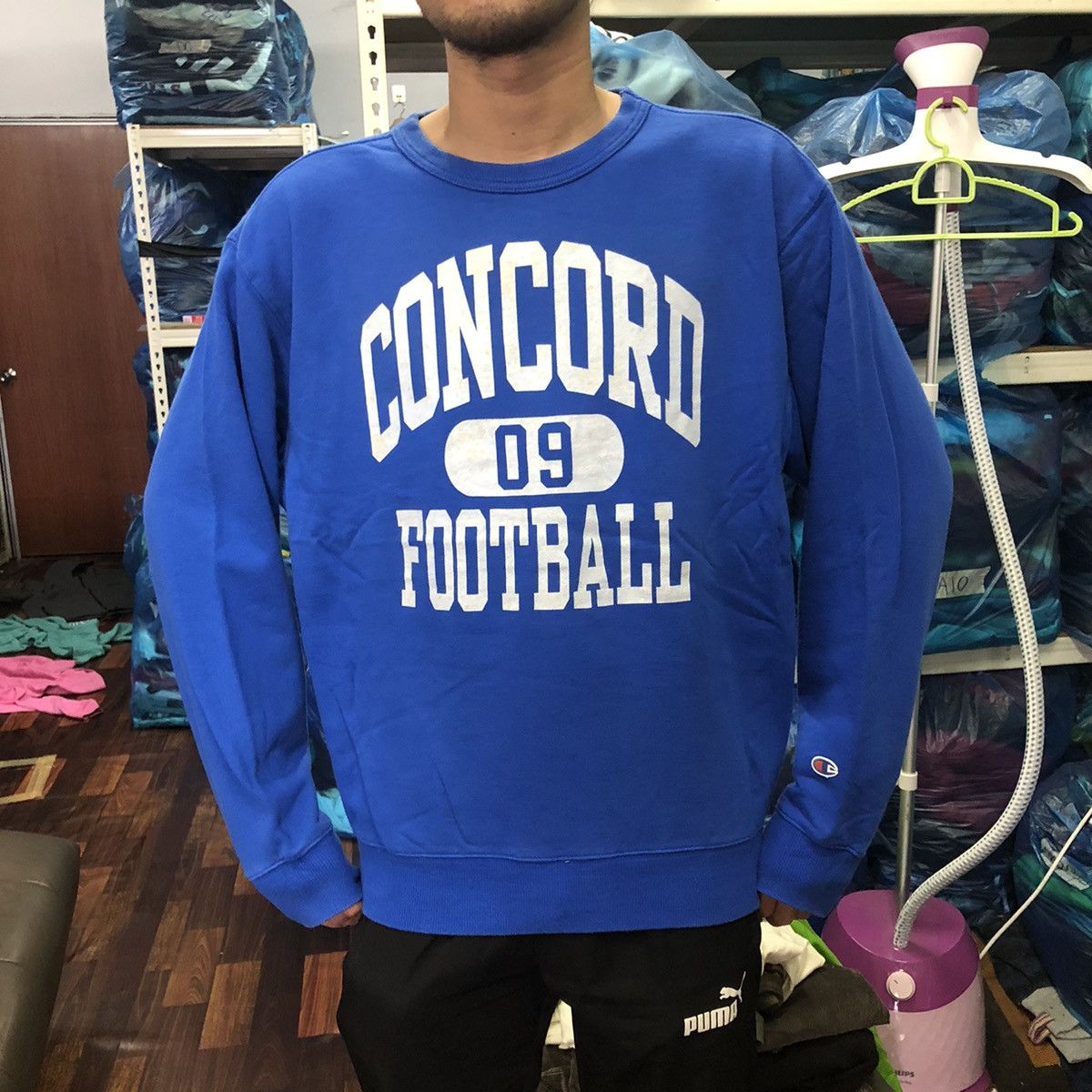 Champion Champion sweatshirt Crewneck jumper pullover sweater Size US L / EU 52-54 / 3 - 5 Thumbnail