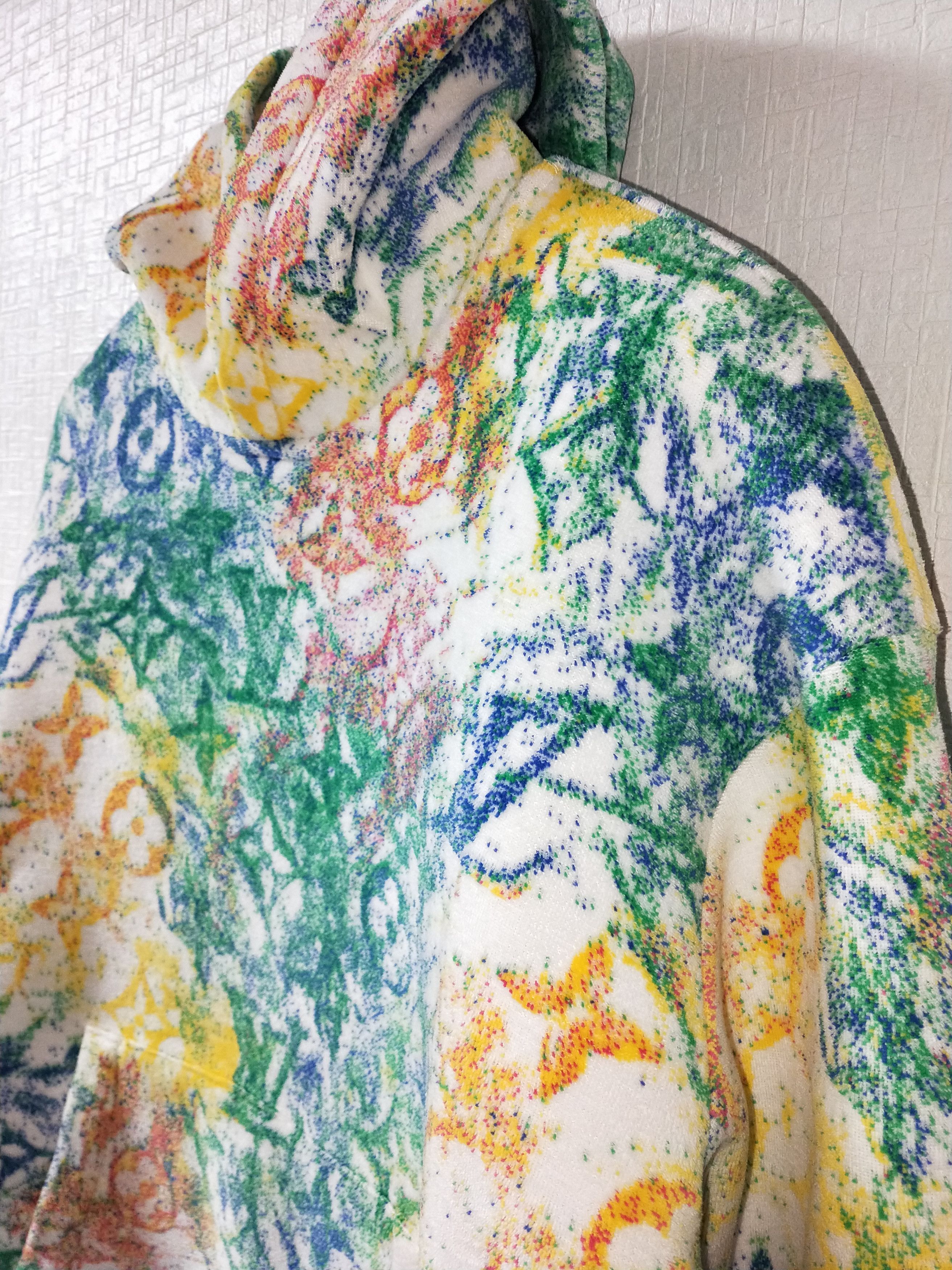 Louis Vuitton Velvet Pastel Monogram Hoodie Size US M / EU 48-50 / 2 - 3 Thumbnail