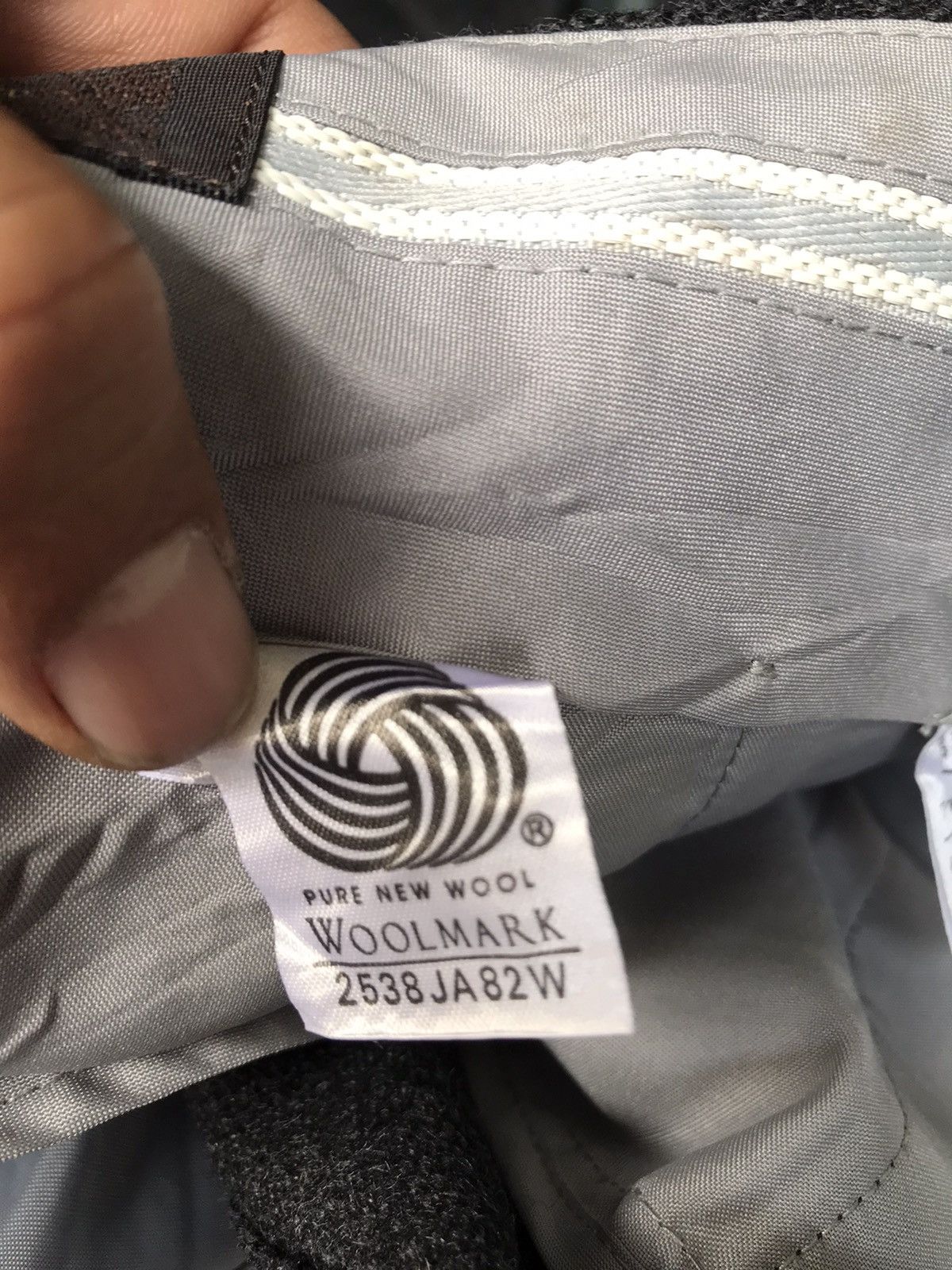 Japanese Brand Cashmere Blends Wool Trousers Size US 34 / EU 50 - 10 Thumbnail