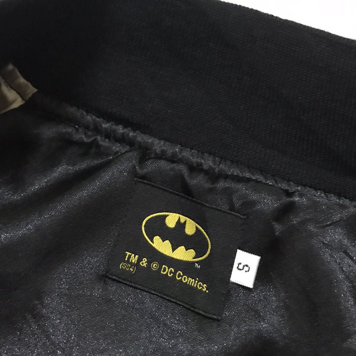 DC Comics Batman Embroidered Logo Souvenir Jacket Size US S / EU 44-46 / 1 - 6 Thumbnail