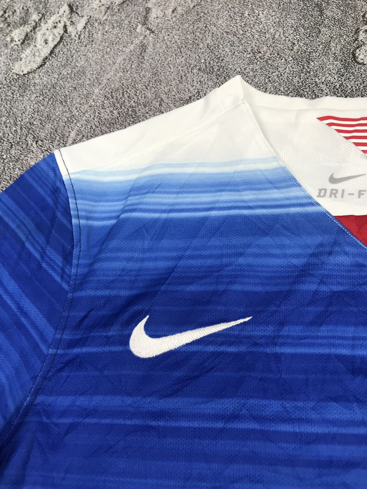 Nike Nike Womens USA Away World Cup Soccer Jersey 640872-480,Sz M Size M / US 6-8 / IT 42-44 - 5 Thumbnail