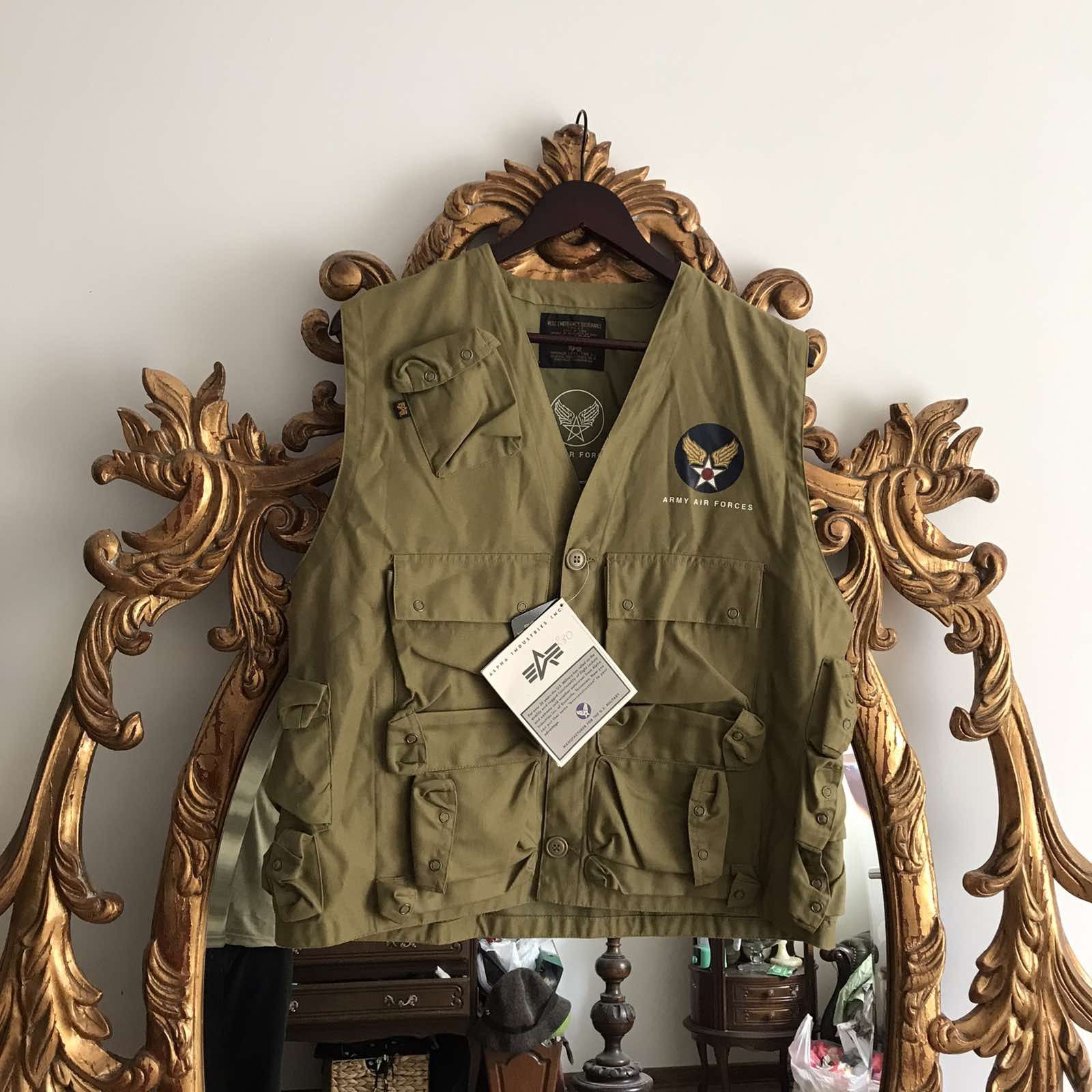 Alpha Industries × Vintage Vintage Alpha Industries Multi Pocket US Air Force C-1 Vest Size US L / EU 52-54 / 3 - 1 Thumbnail